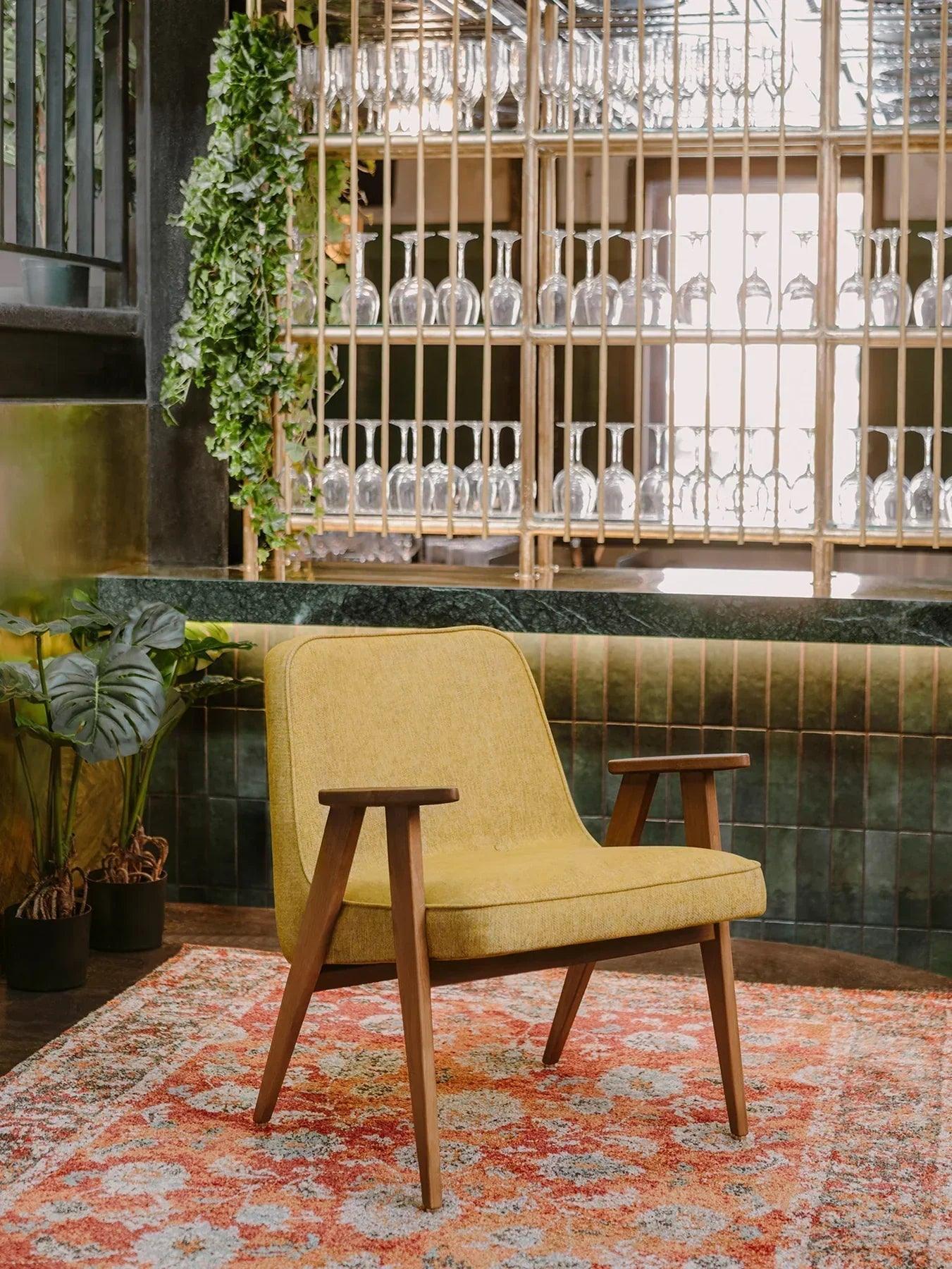 Fotel 366 żółty w tkaninie Shine Velvet Mustard 366 concept Eye on Design