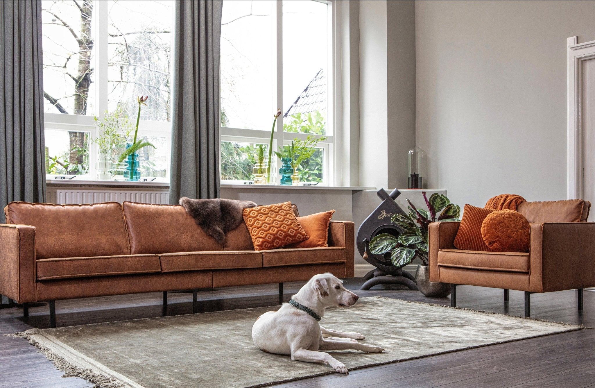 Fotel aksamitny RODEO morski Be Pure Eye on Design