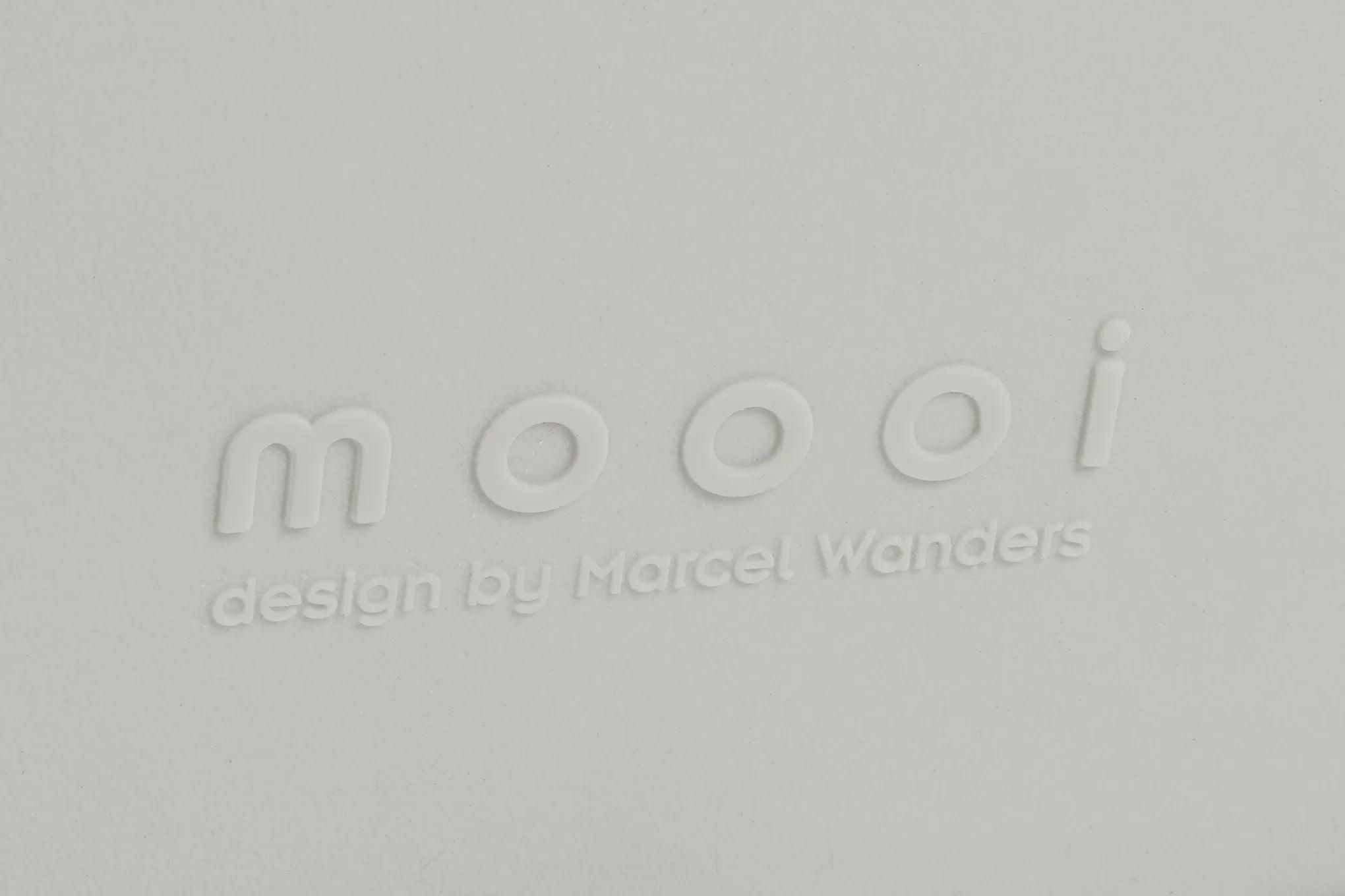 Fotel bujany O. biały Moooi Eye on Design