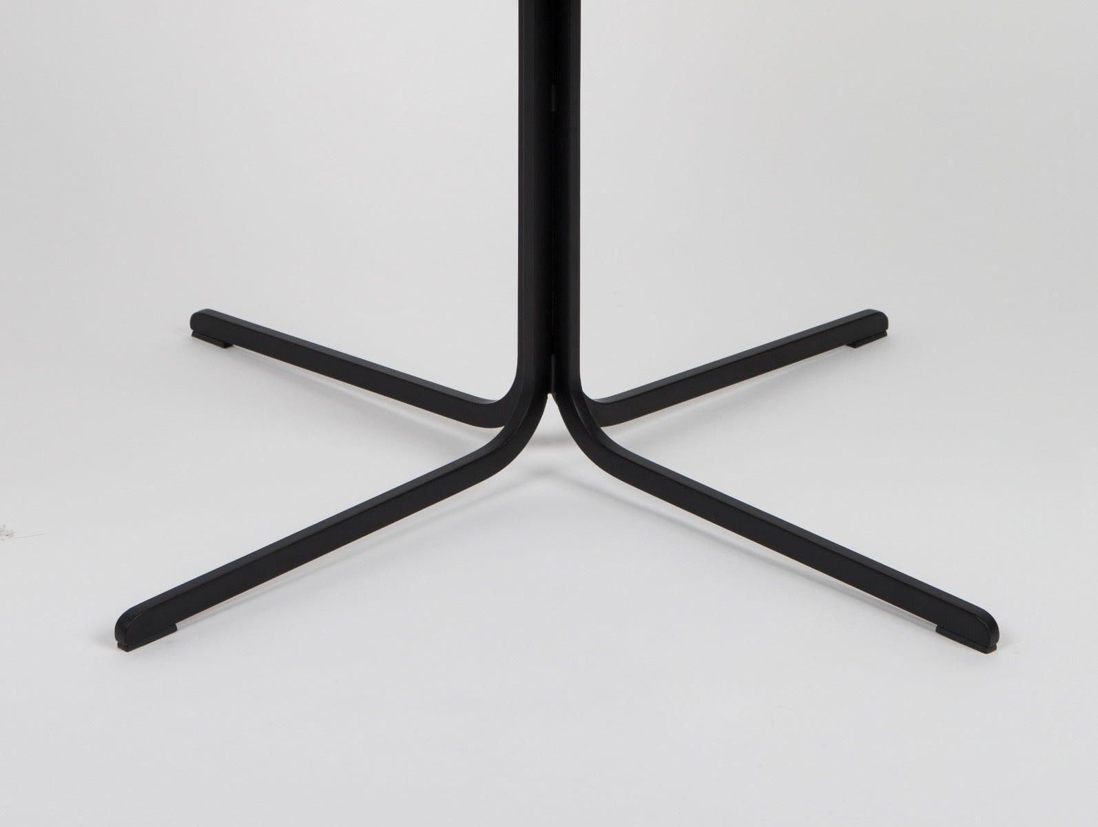 Fotel NIKKI czarny Zuiver Eye on Design