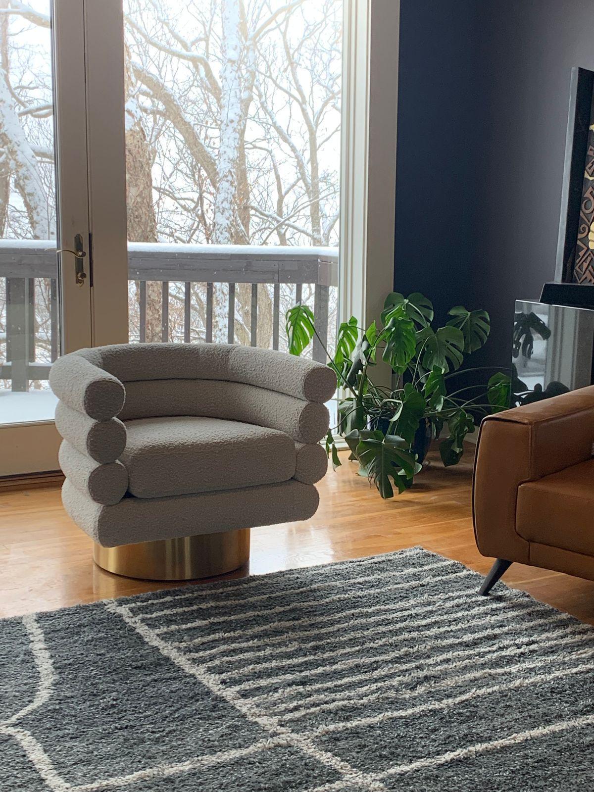 Fotel obrotowy MAGUIRE beżowy Eichholtz Eye on Design