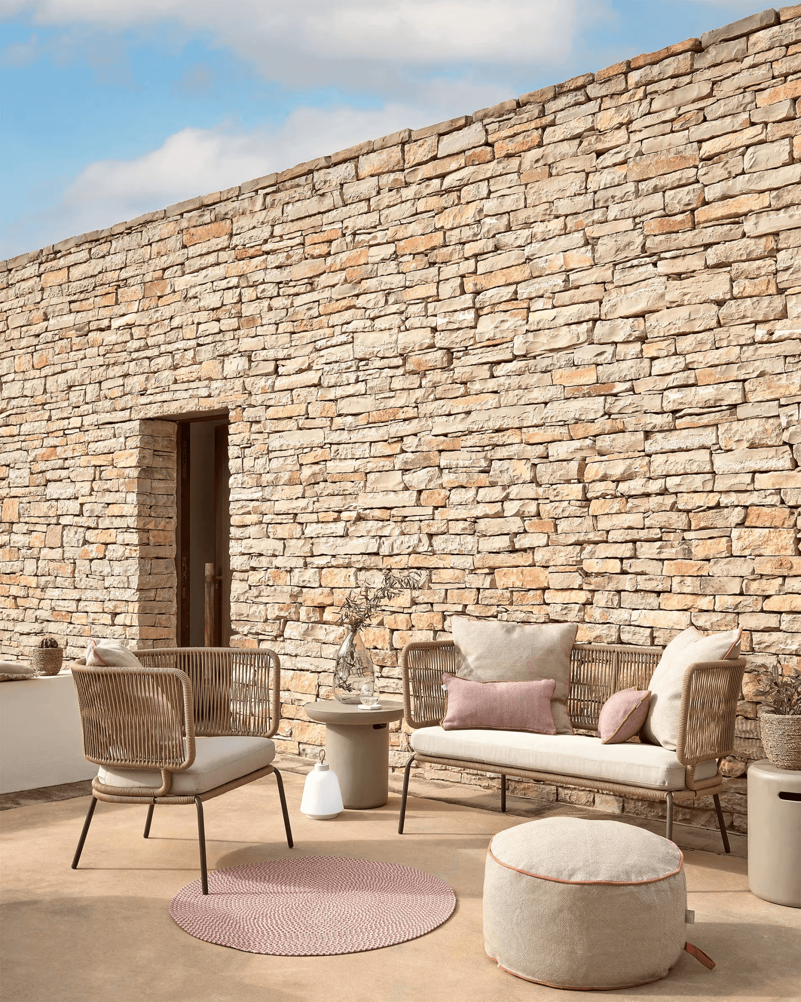 Fotel ogrodowy NADIN beżowy La Forma Eye on Design