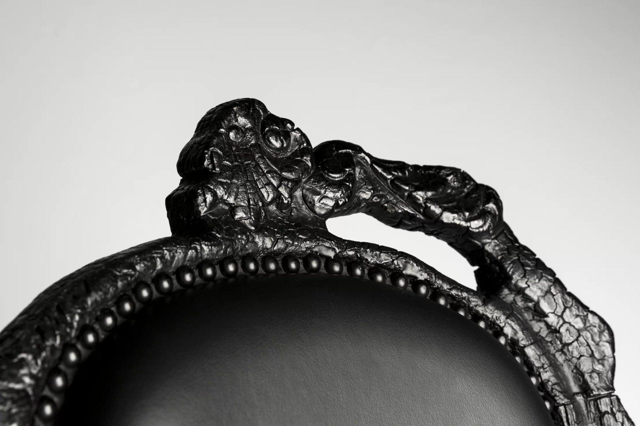 Fotel SMOKE czarny Moooi Eye on Design