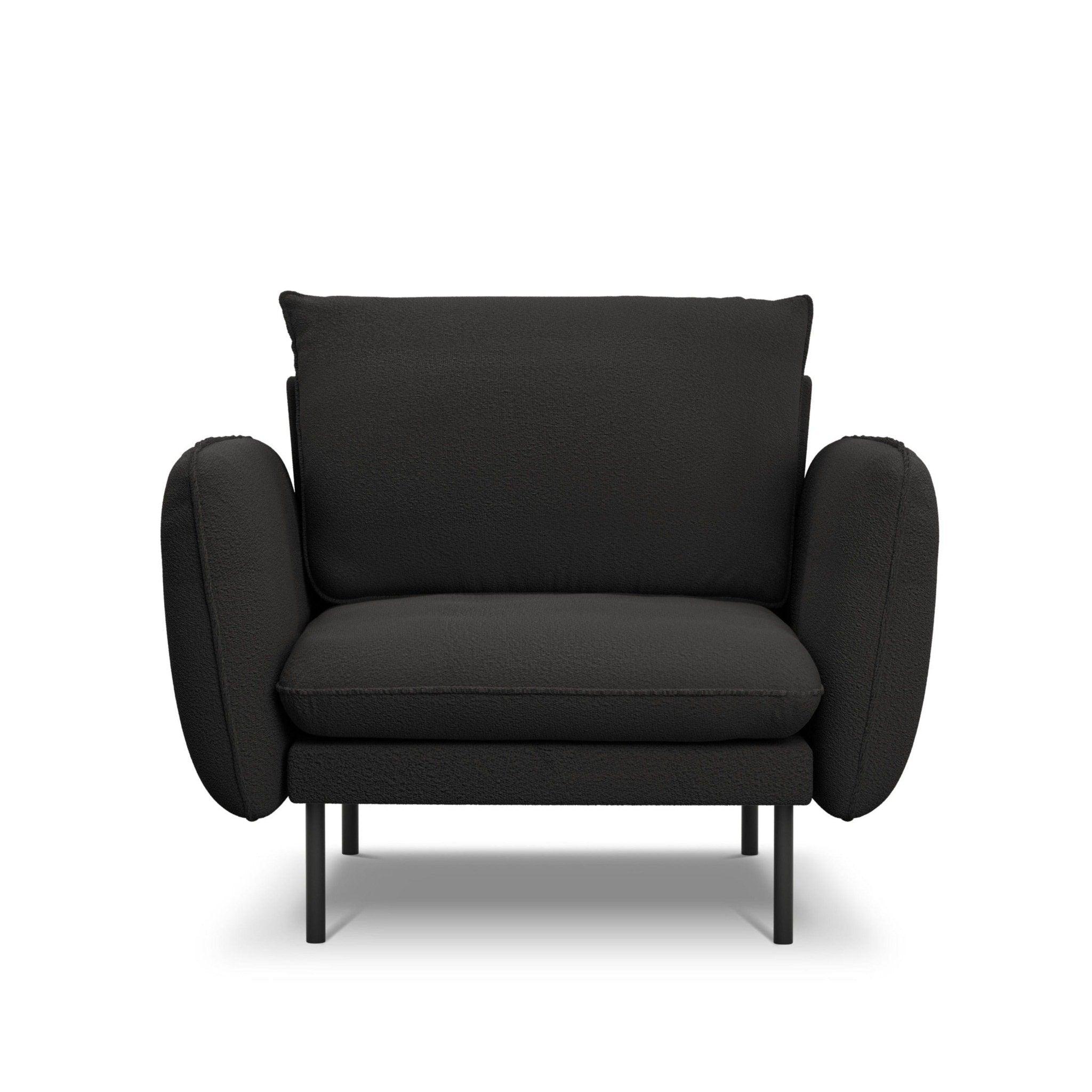 Fotel w tkaninie boucle VIENNA czarny z czarną podstawą Cosmopolitan Design Eye on Design