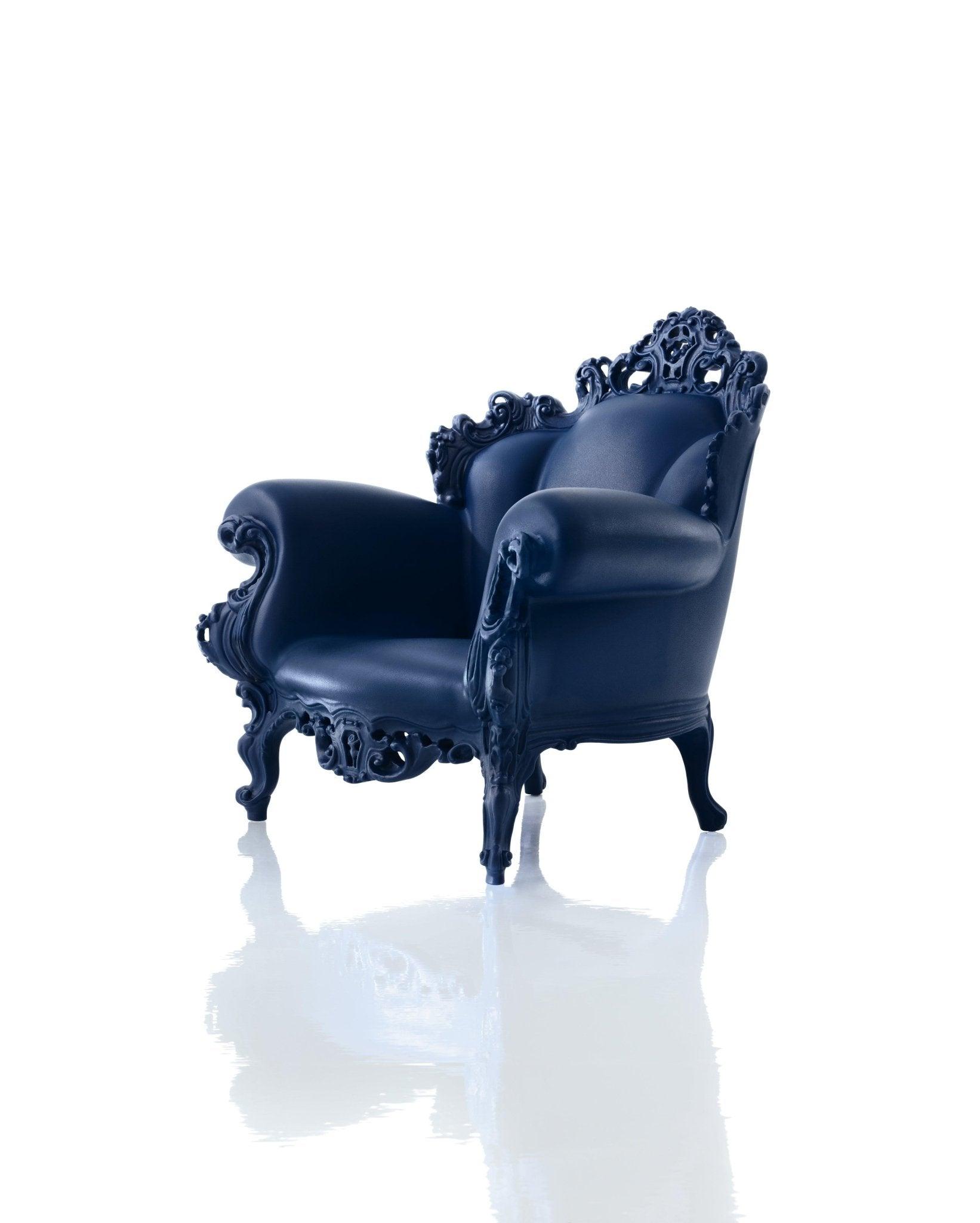 Fotel zewnętrzny PROUST niebieski Magis Eye on Design