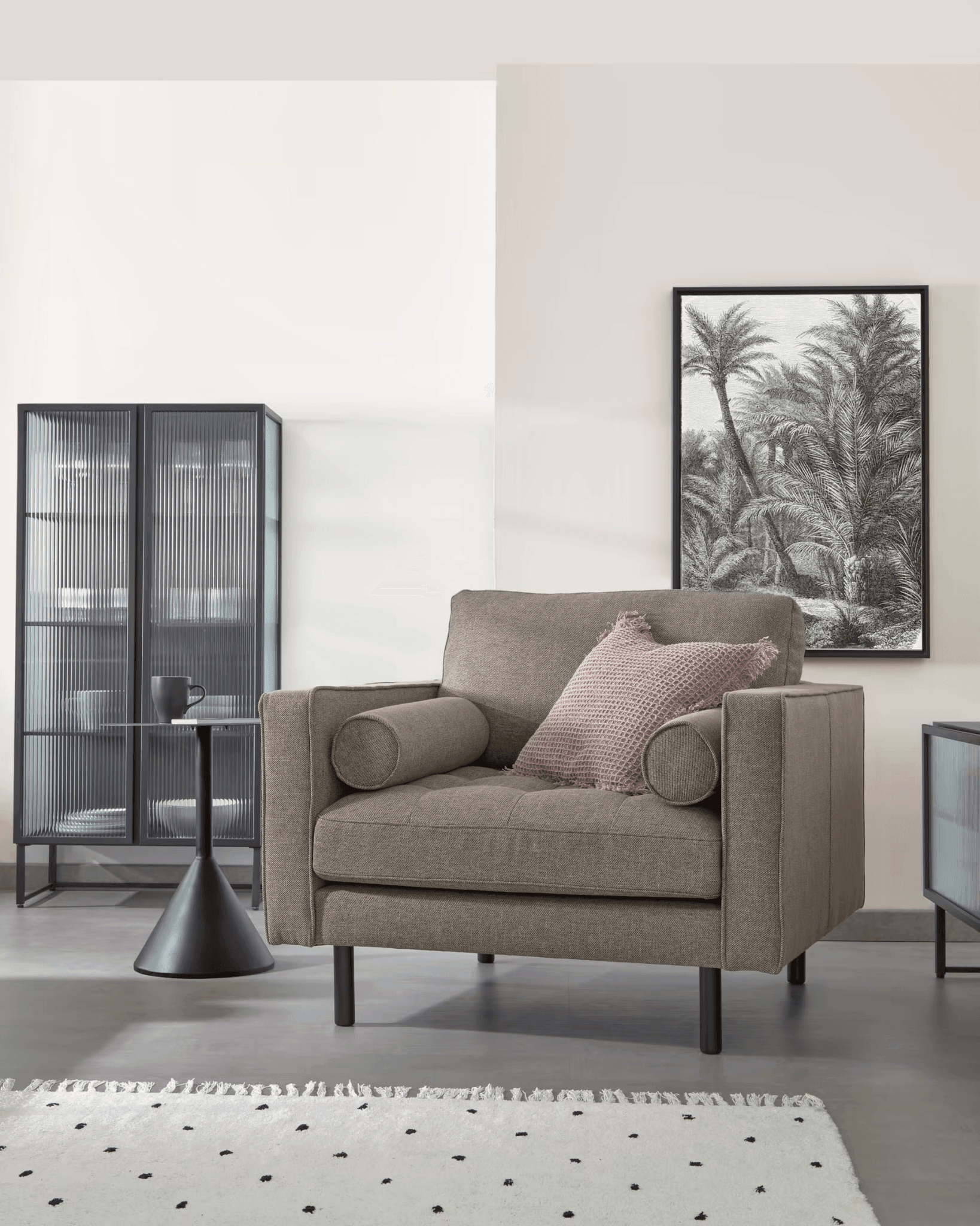 Gablota TRIXIE czarny La Forma Eye on Design