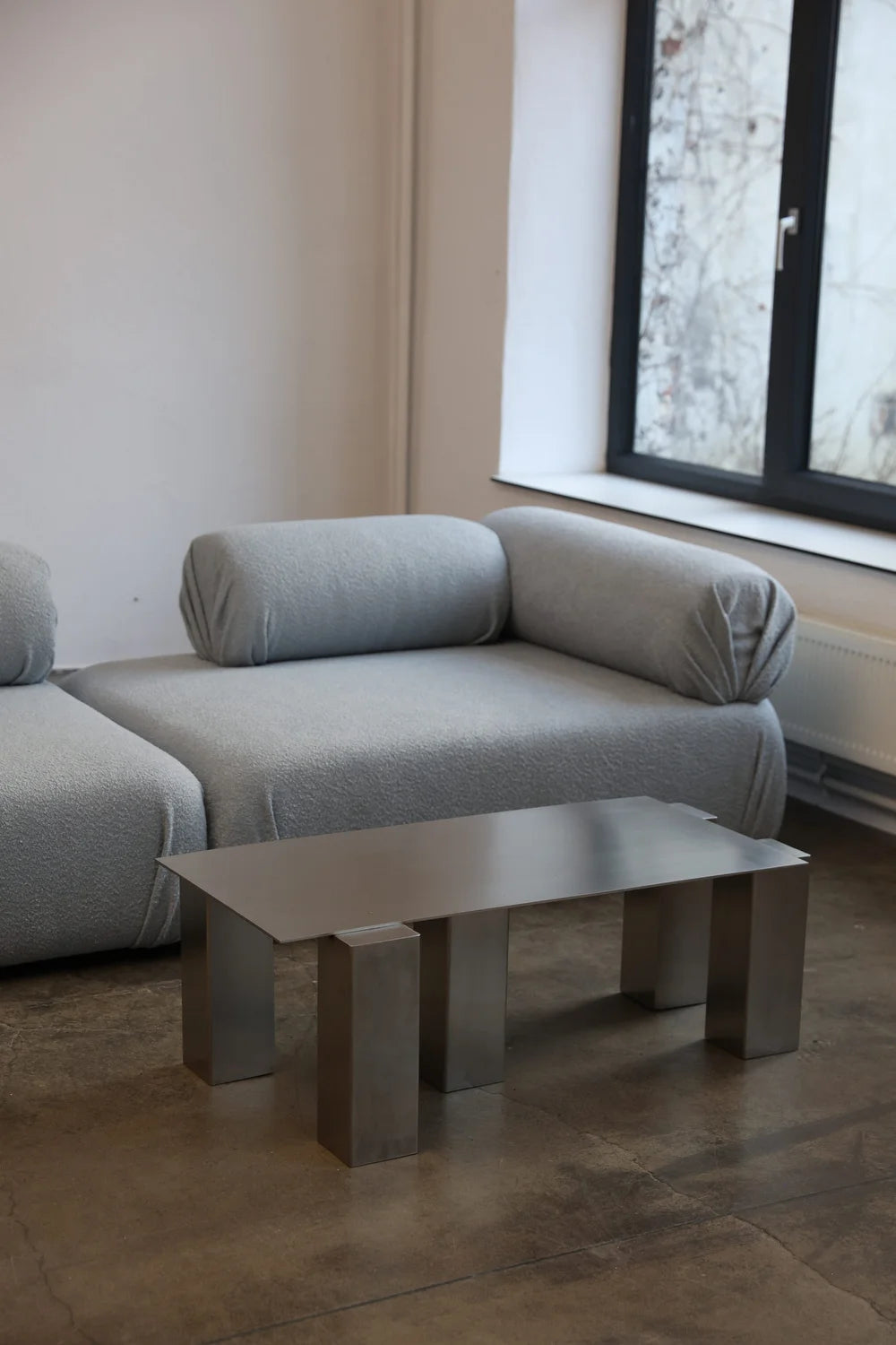 Kovový konferenčný stolík ATRIUM