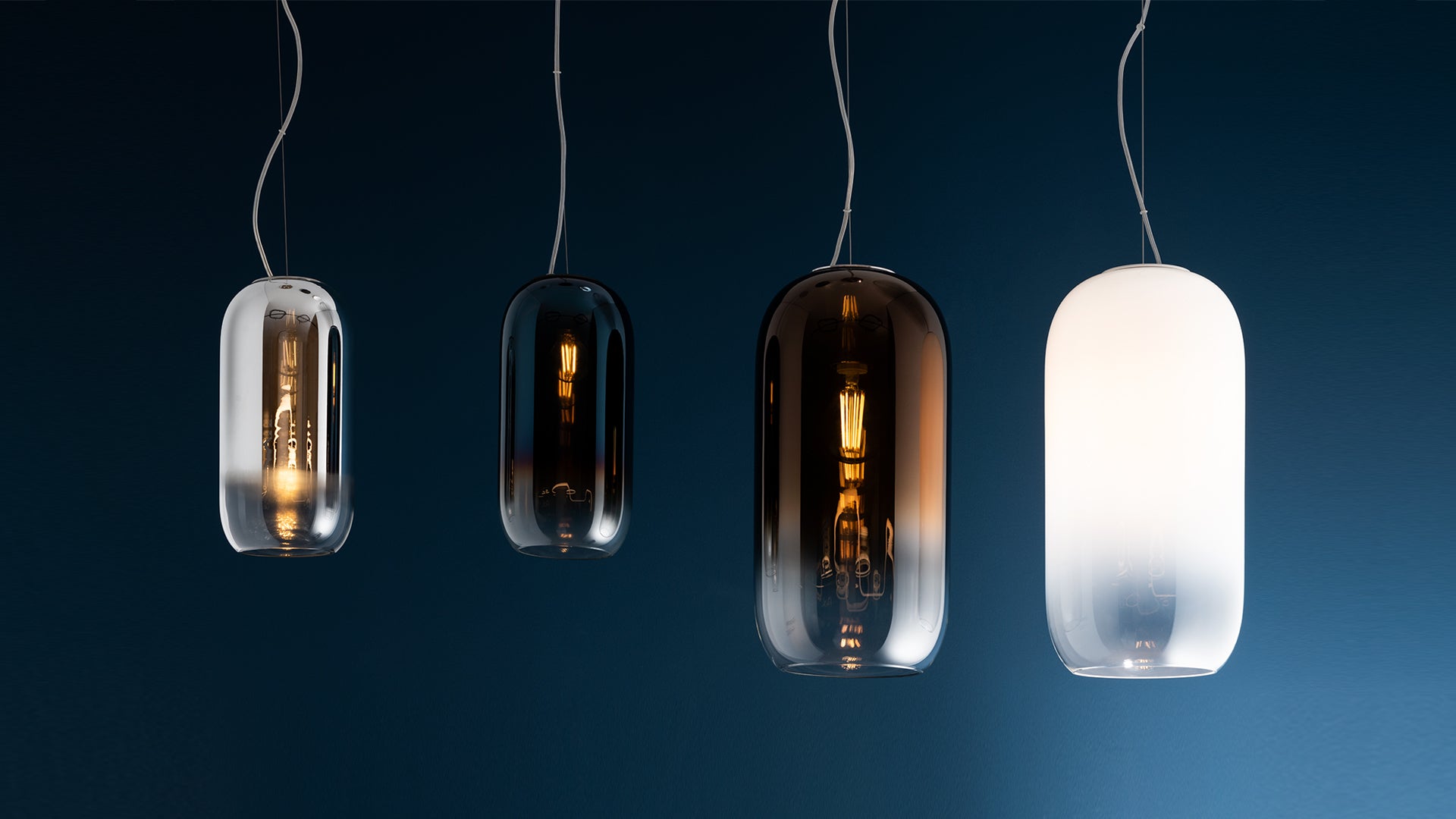 Závesná lampa GOPLE modrá so strieborným povrchom