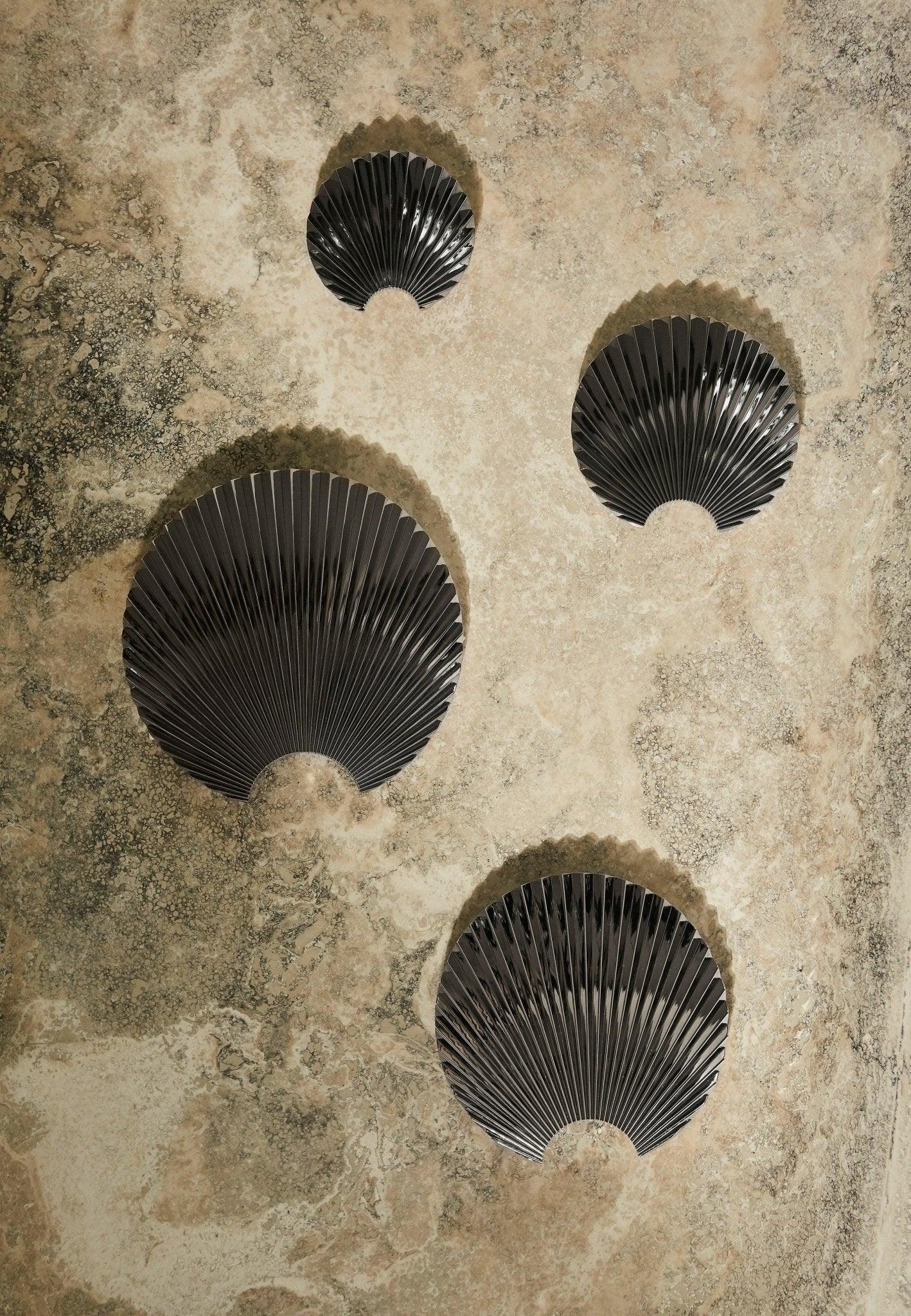 Hak dekoracyjny CONCHA srebrny AYTM Eye on Design