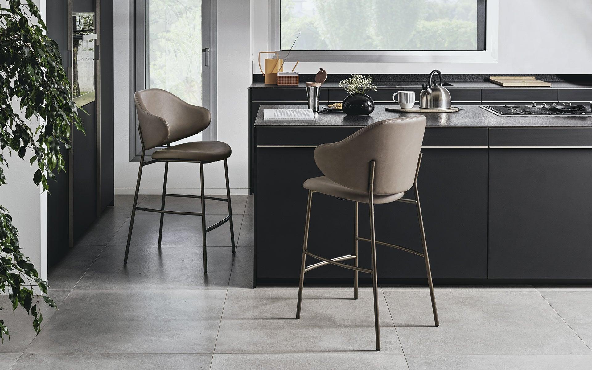 Hoker aksamitny HOLLY kremowy Calligaris Eye on Design