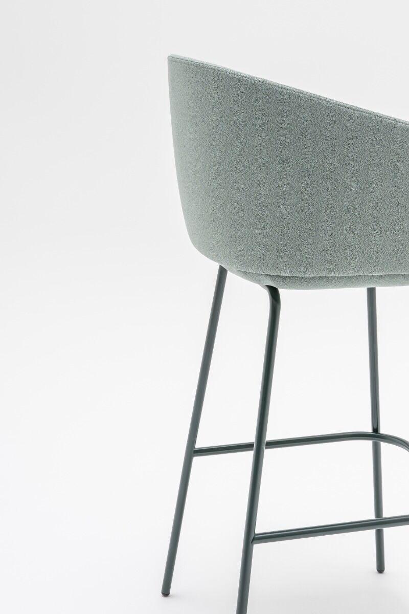 Hoker GRACE z metalową podstawą MDD Eye on Design