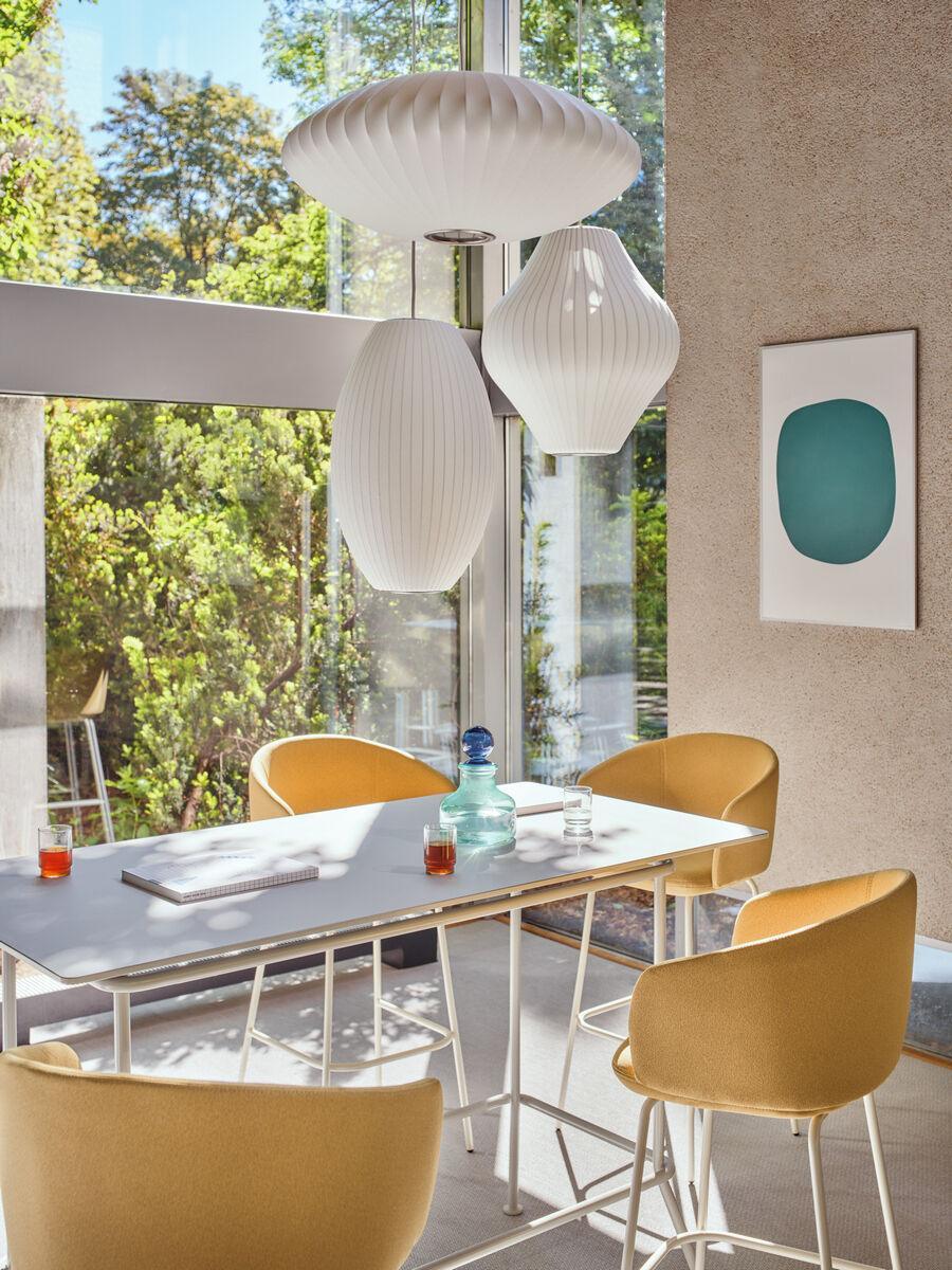 Hoker GRACE z metalową podstawą MDD Eye on Design