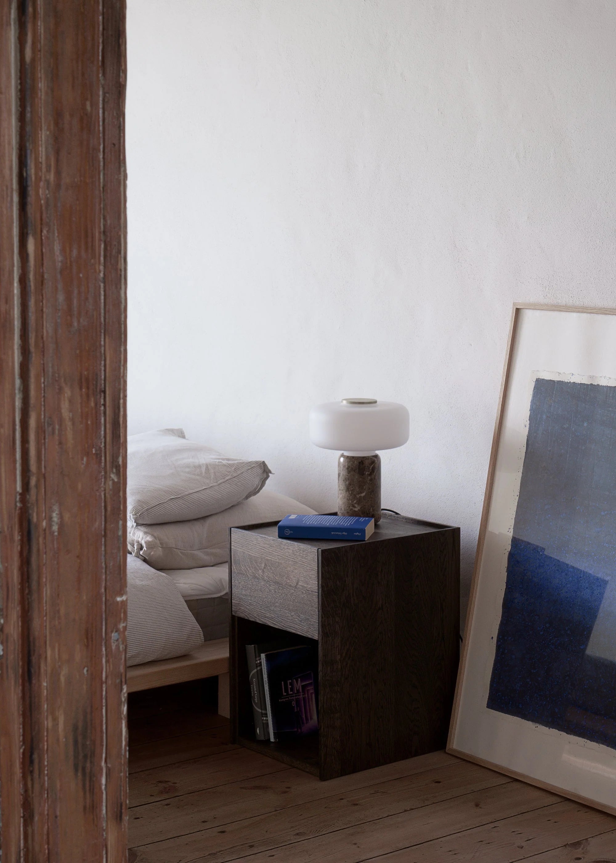 Nočná skrinka KARI tmavé dubové drevo