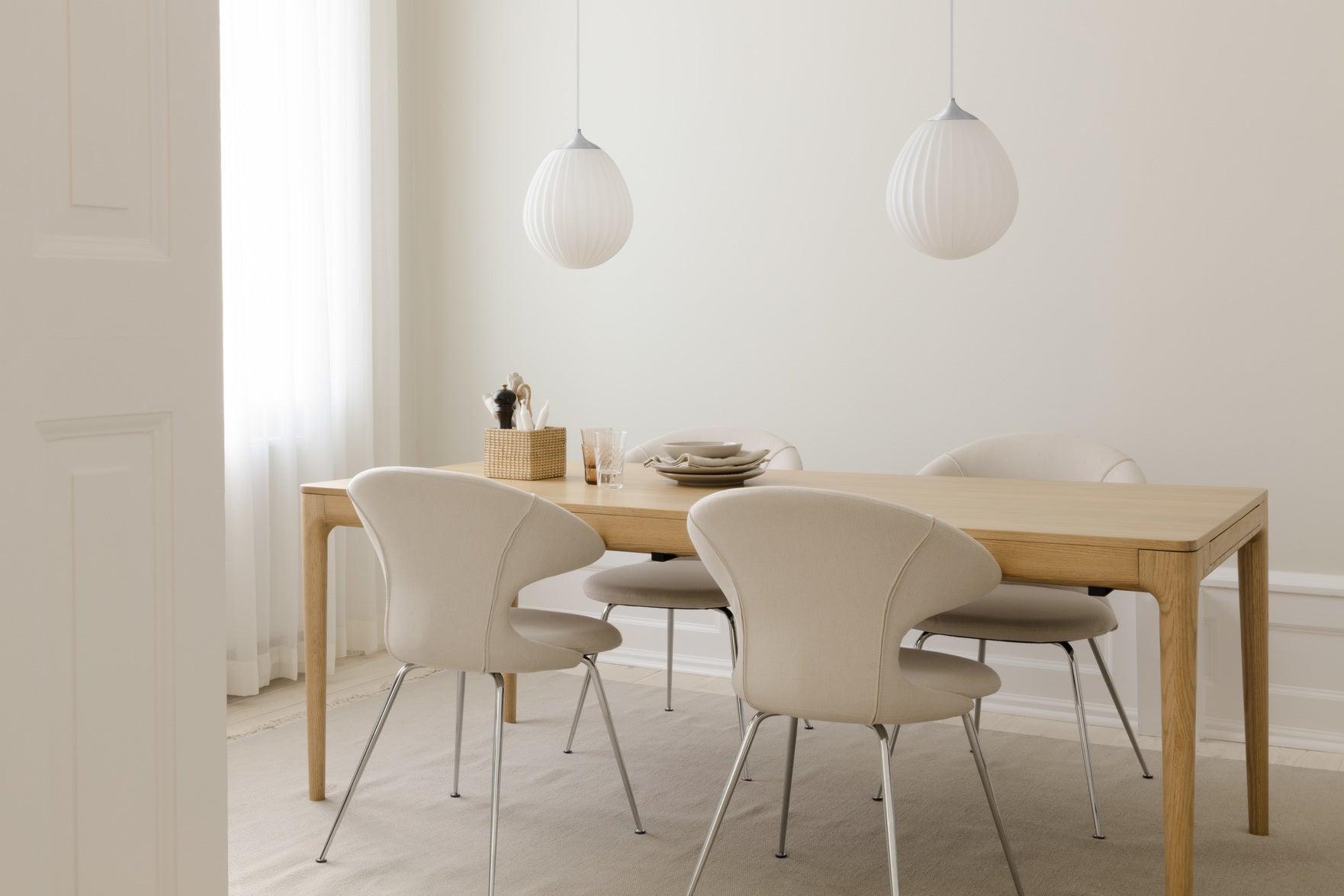 Klosz AROUND THE WORLD mleczny ze srebrnym UMAGE Eye on Design