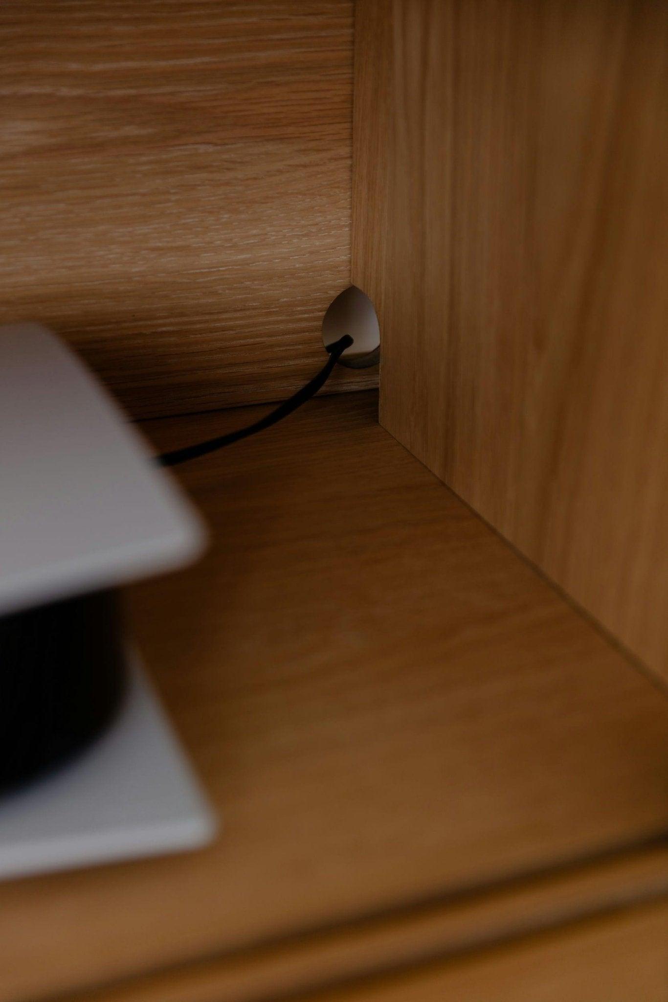 Komoda ITALIC czarny dąb UMAGE Eye on Design