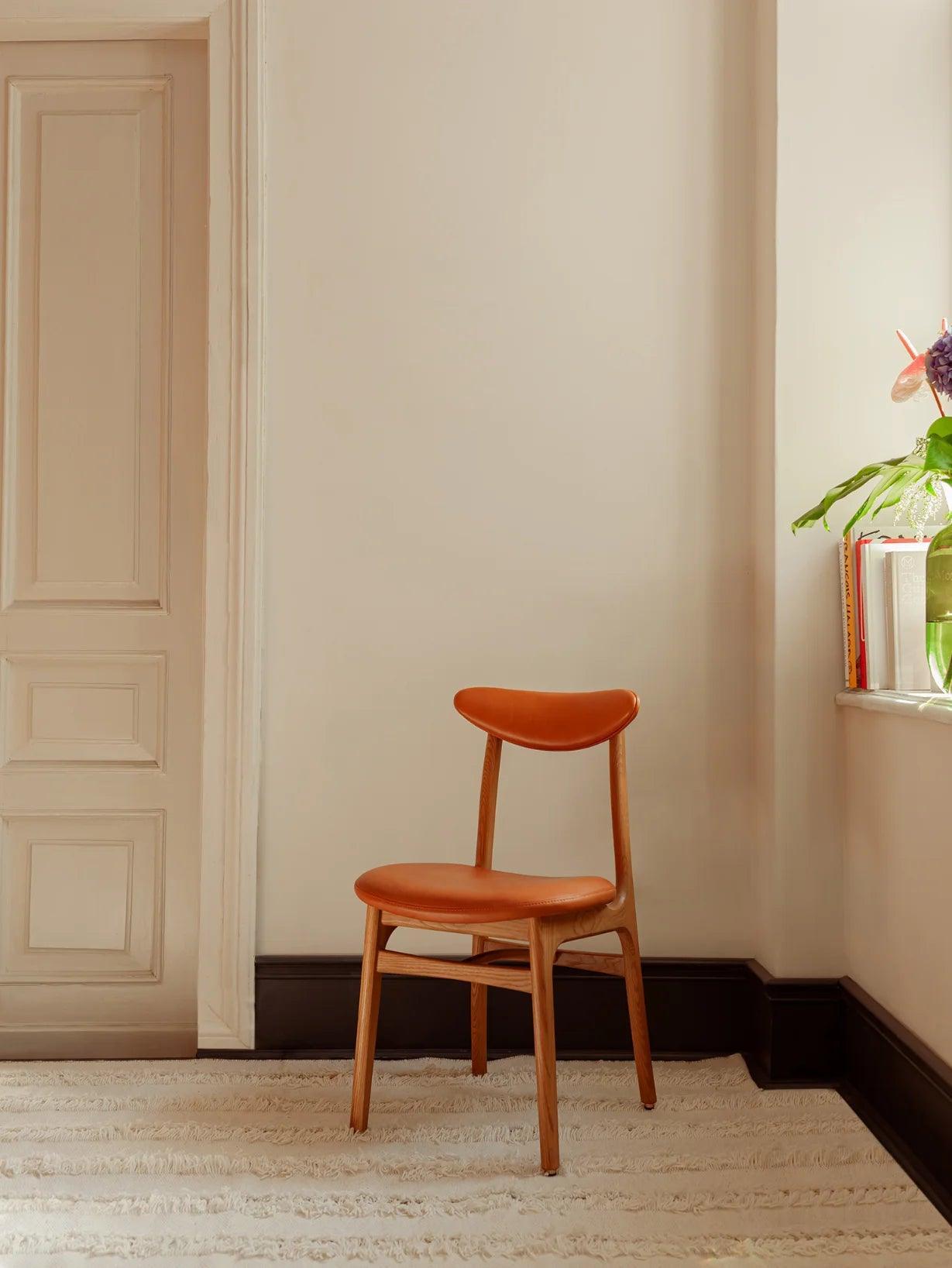 Krzesło 200-190 żółty w tkaninie Shine Velvet Mustard 366 concept Eye on Design