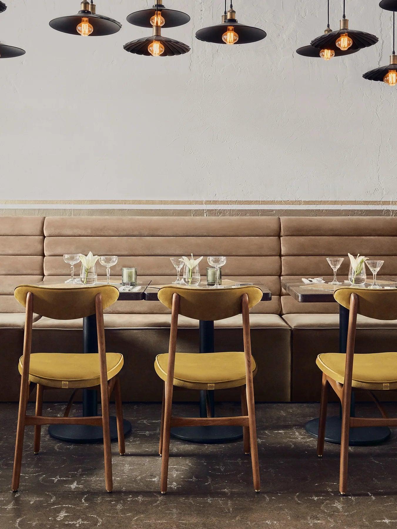 Krzesło 200-190 żółty w tkaninie Shine Velvet Mustard 366 concept Eye on Design