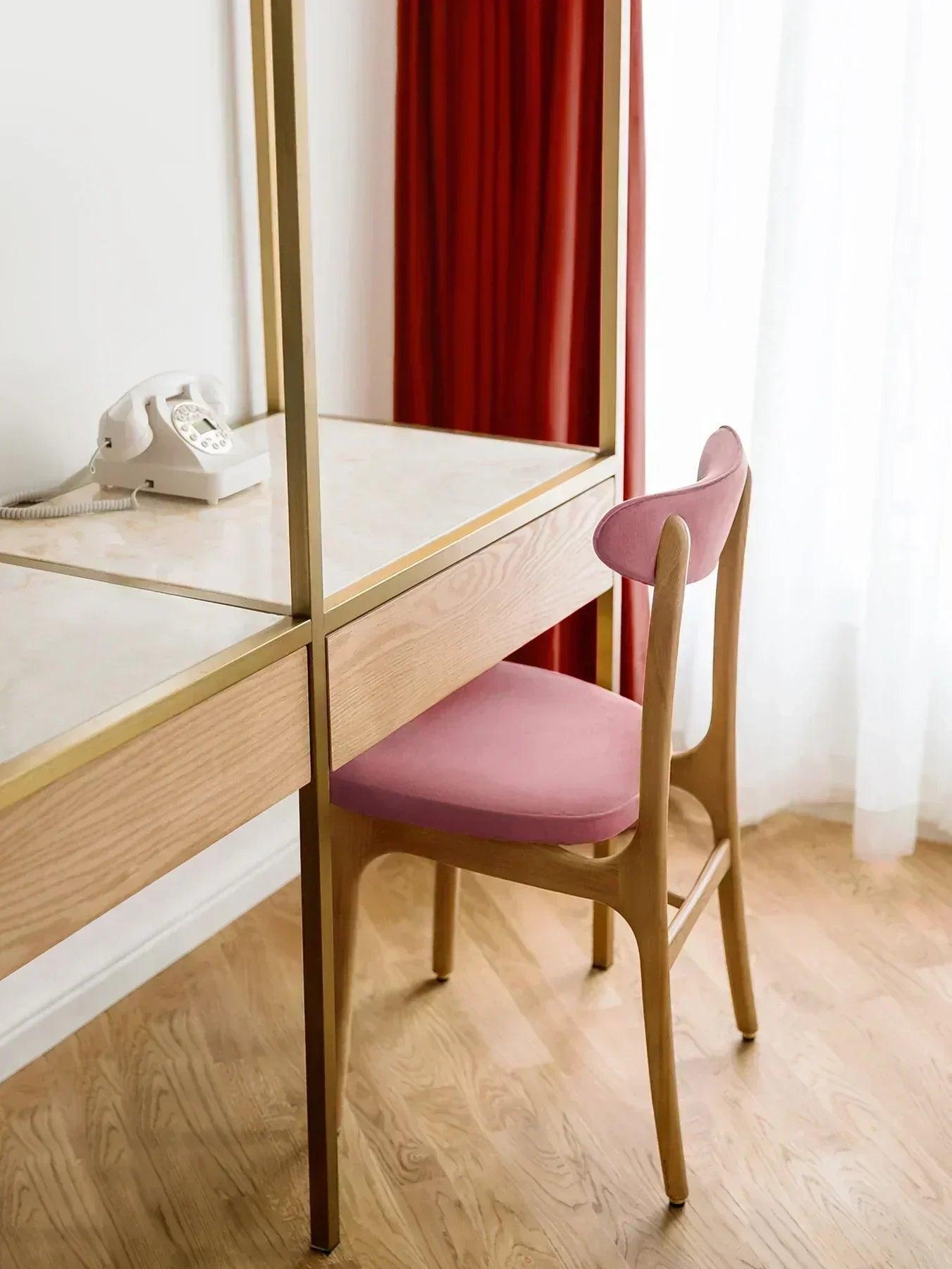 Krzesło 200-190 żółty w tkaninie Wool Mustard 366 concept Eye on Design