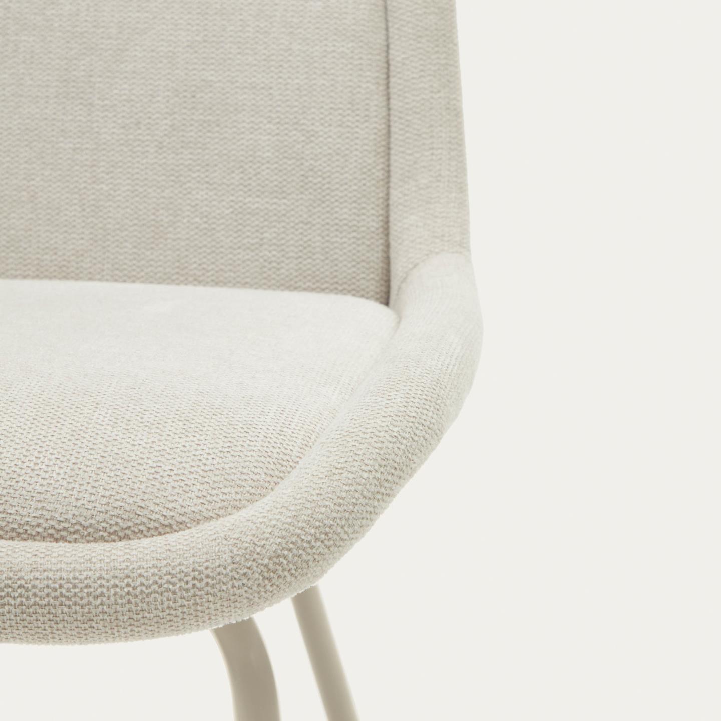 Krzesło AIMIN beżowy szenil z beżową podstawą La Forma Eye on Design