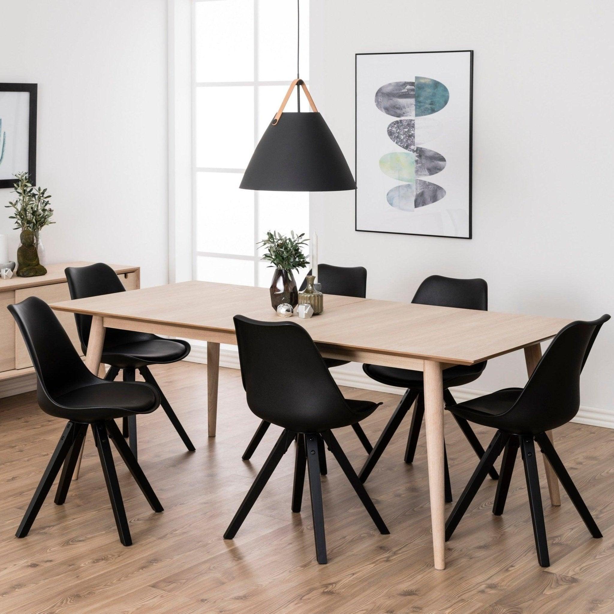 Krzesło ALBERTE czarna ekoskóra z czarną podstawą Actona Eye on Design