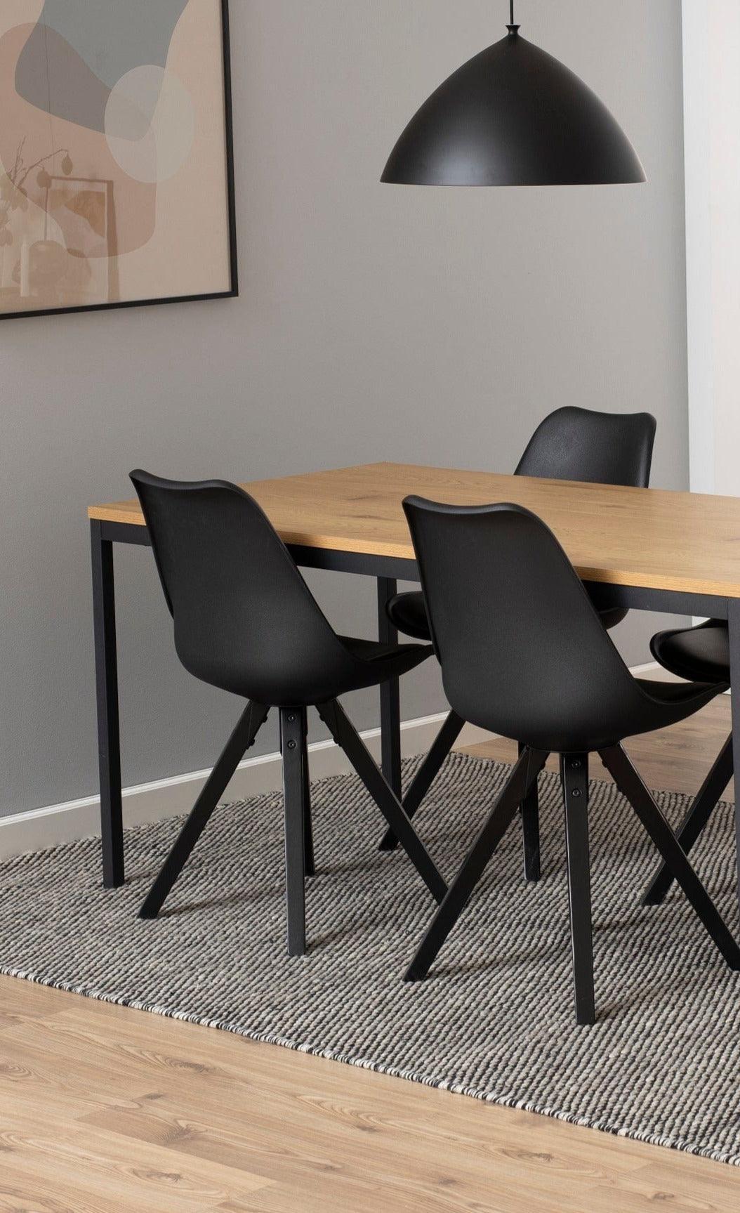 Krzesło ALBERTE czarna ekoskóra z czarną podstawą Actona Eye on Design