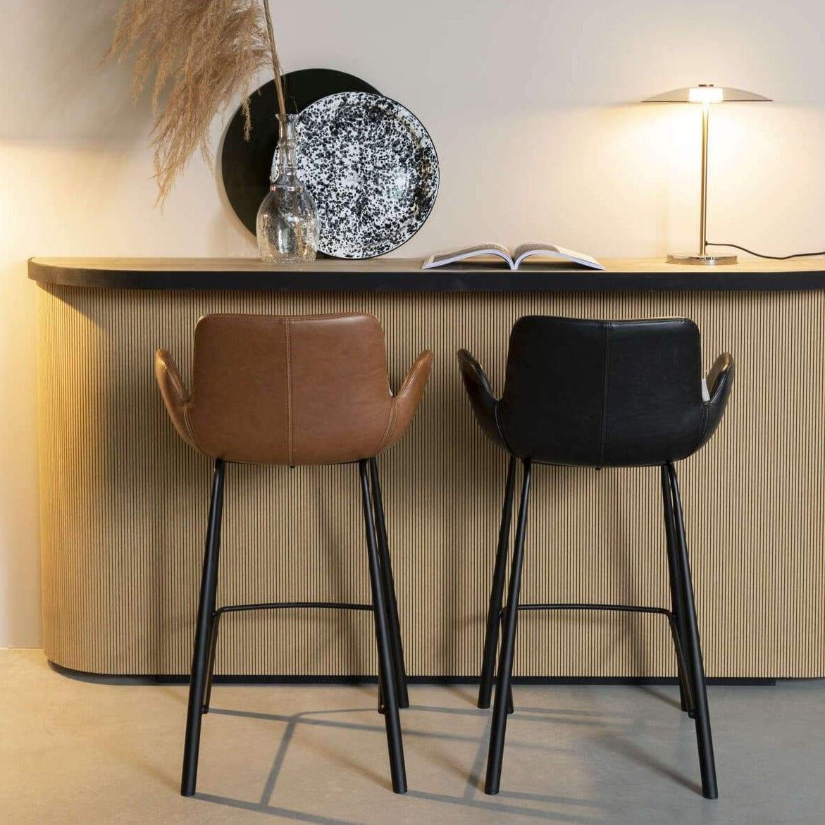 Krzesło barowe BRIT ekoskóra brązowy Zuiver Eye on Design