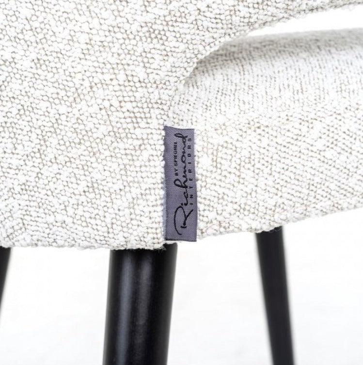 Krzesło INDIGO biały bouclé Richmond Interiors Eye on Design