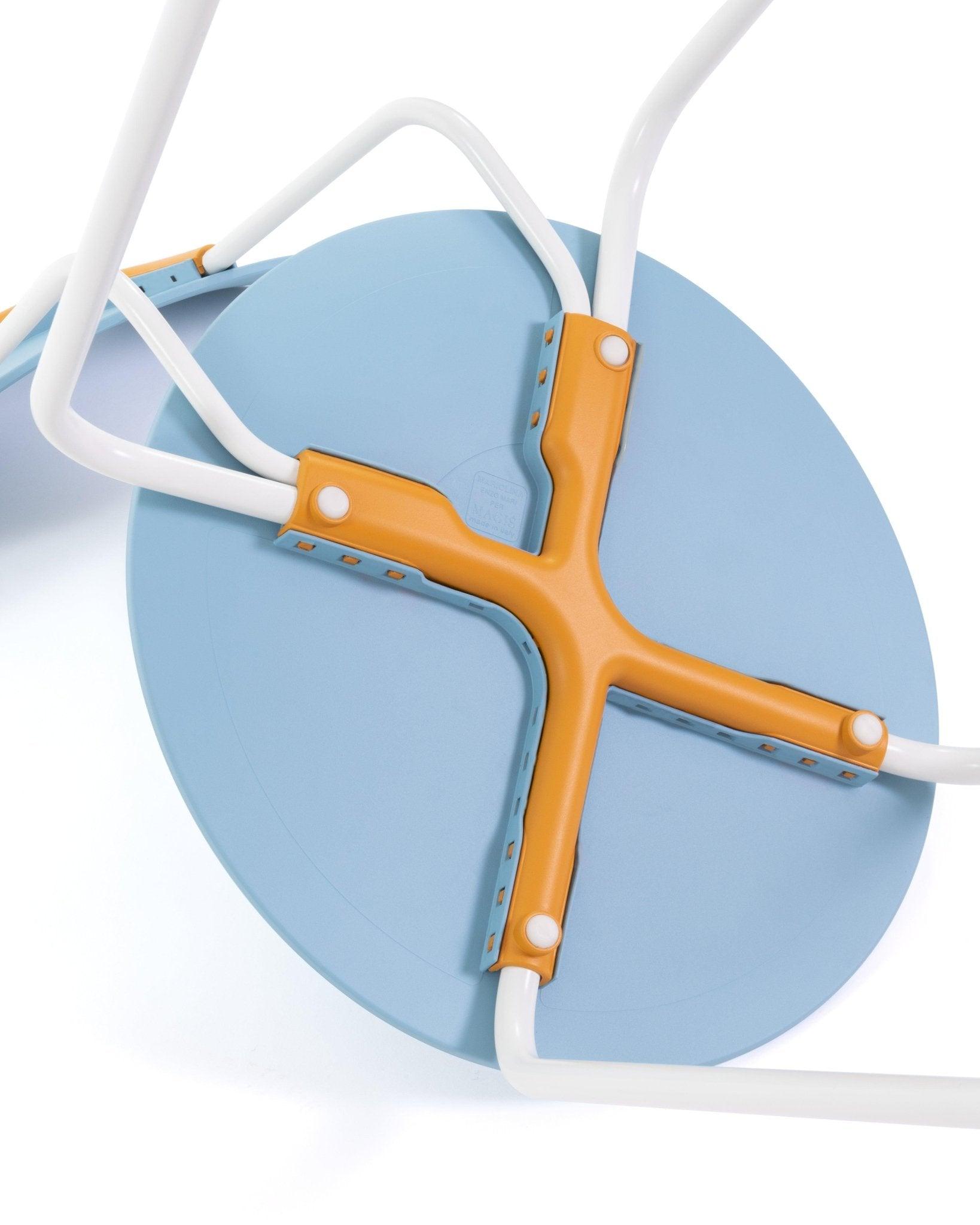 Krzesło MARIOLINA biały ze srebrną podstawą Magis Eye on Design