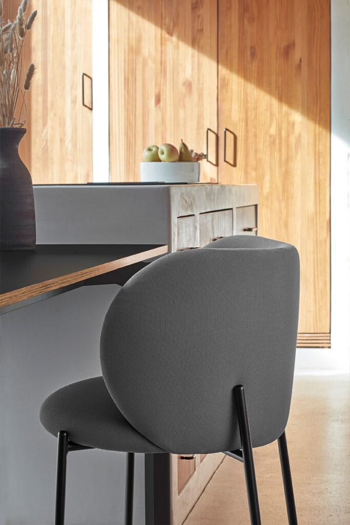 Krzesło MOGI ciemnoszary Teulat Eye on Design