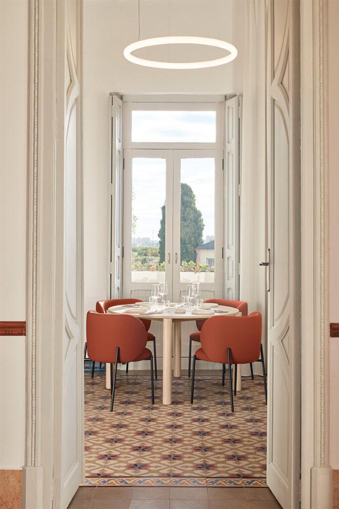 Krzesło MOGI pomarańczowa ekoskóra Teulat Eye on Design