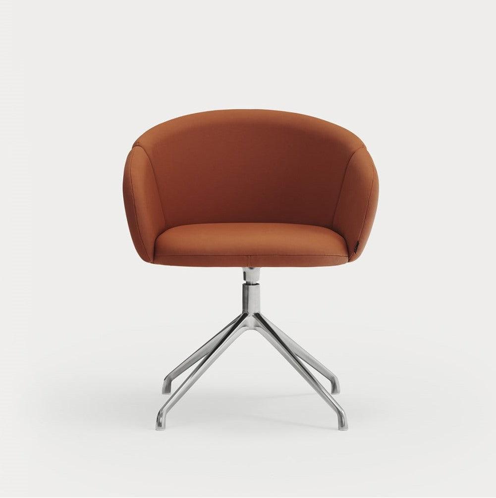 Krzesło obrotowe z podłokietnikami ADD ekoskóra terracotta z chromowaną podstawą Teulat Eye on Design