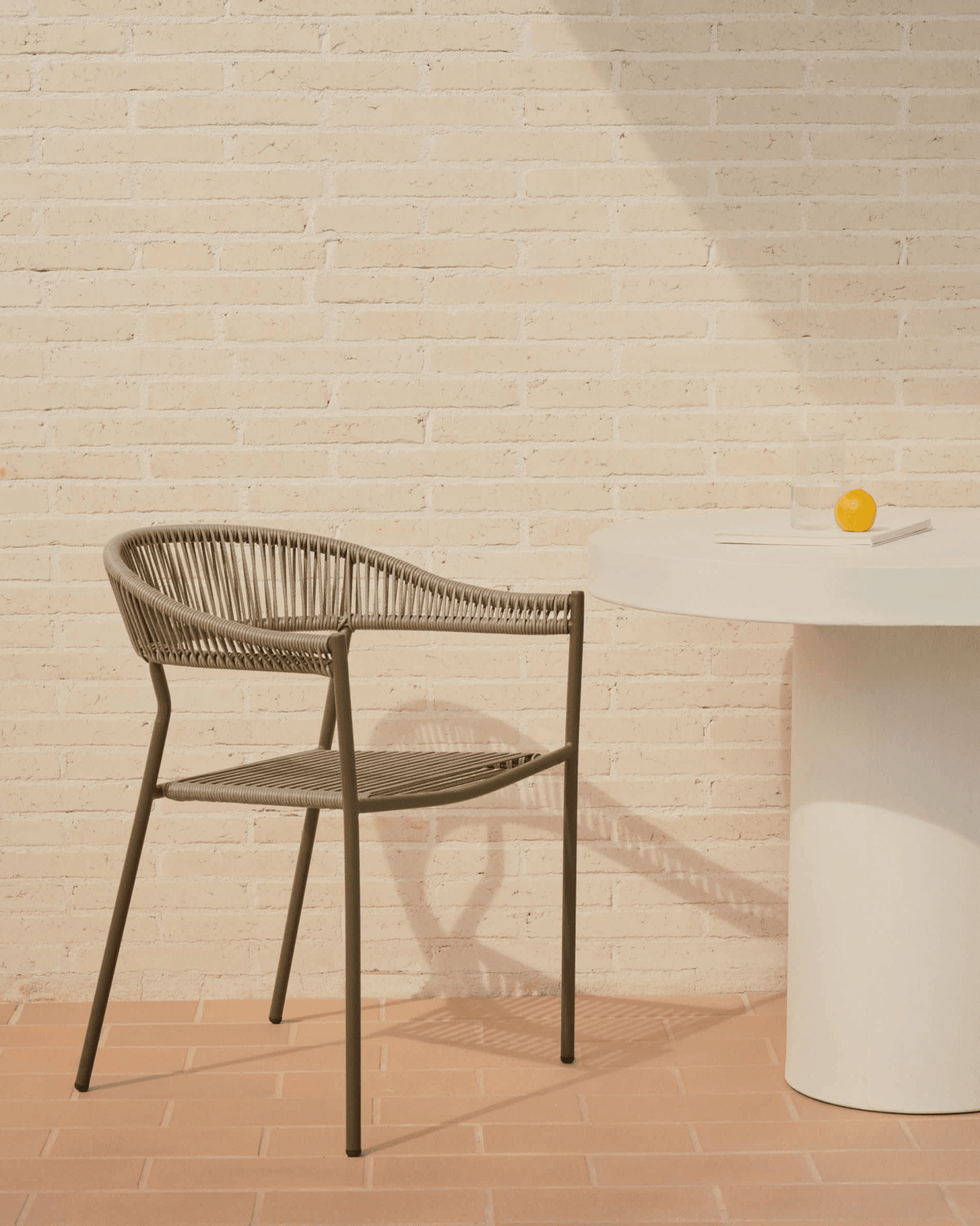 Krzesło ogrodowe FUTADERA oliwkowy La Forma Eye on Design