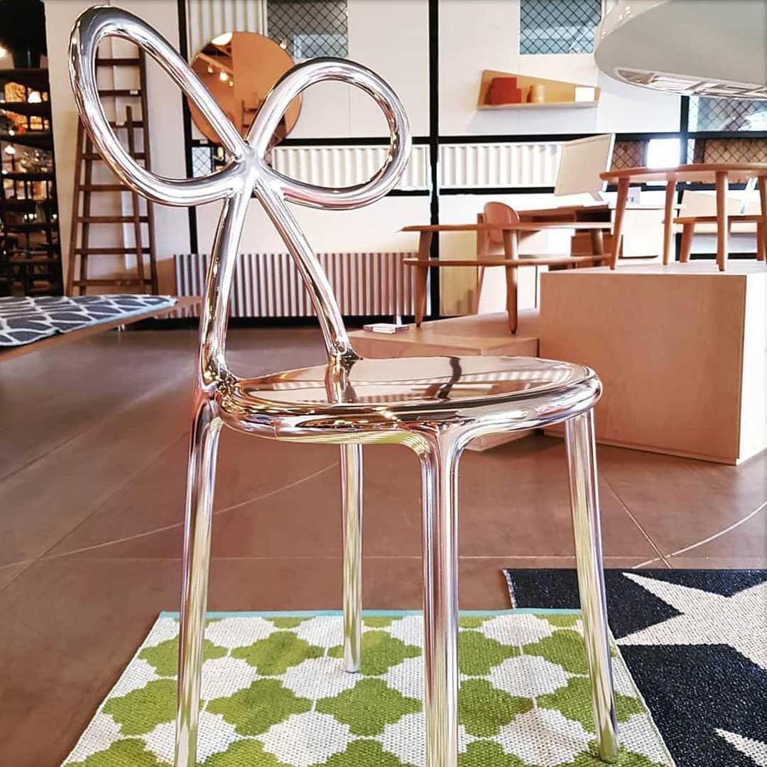 Krzesło RIBBON srebrny Qeeboo Eye on Design