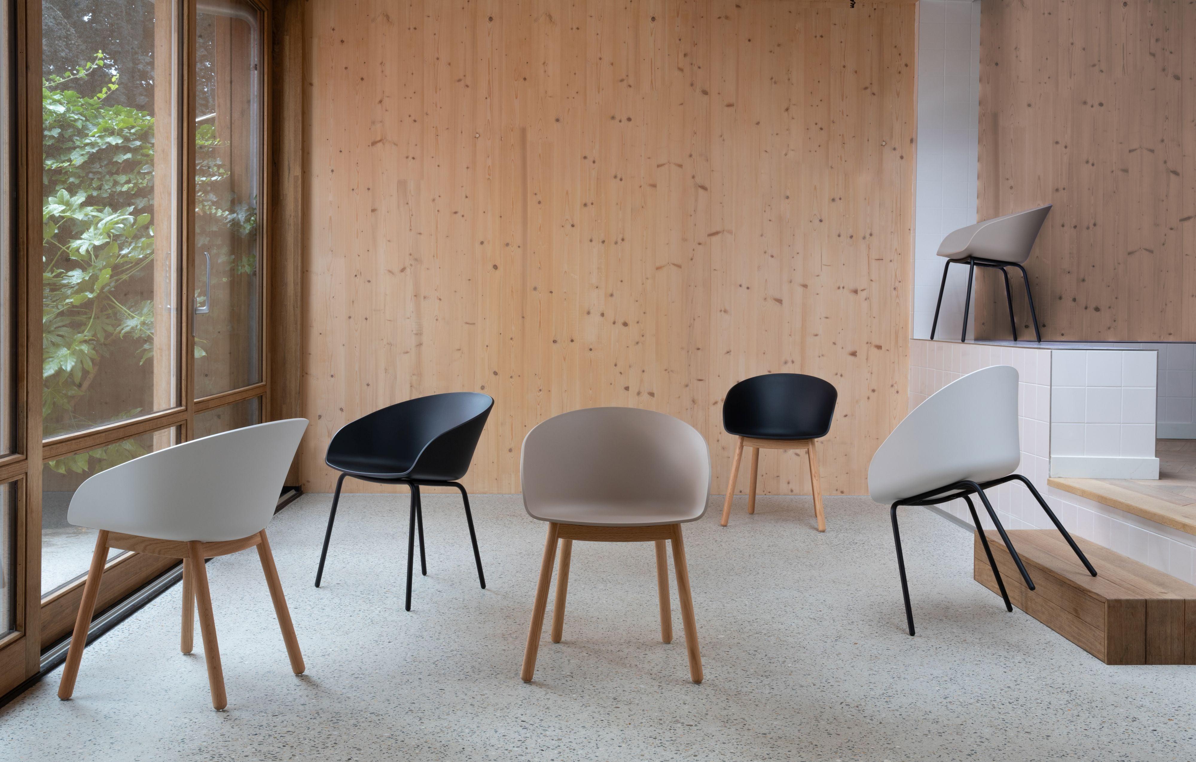 Krzesło VOID biały z drewnianą podstawą Zuiver Eye on Design