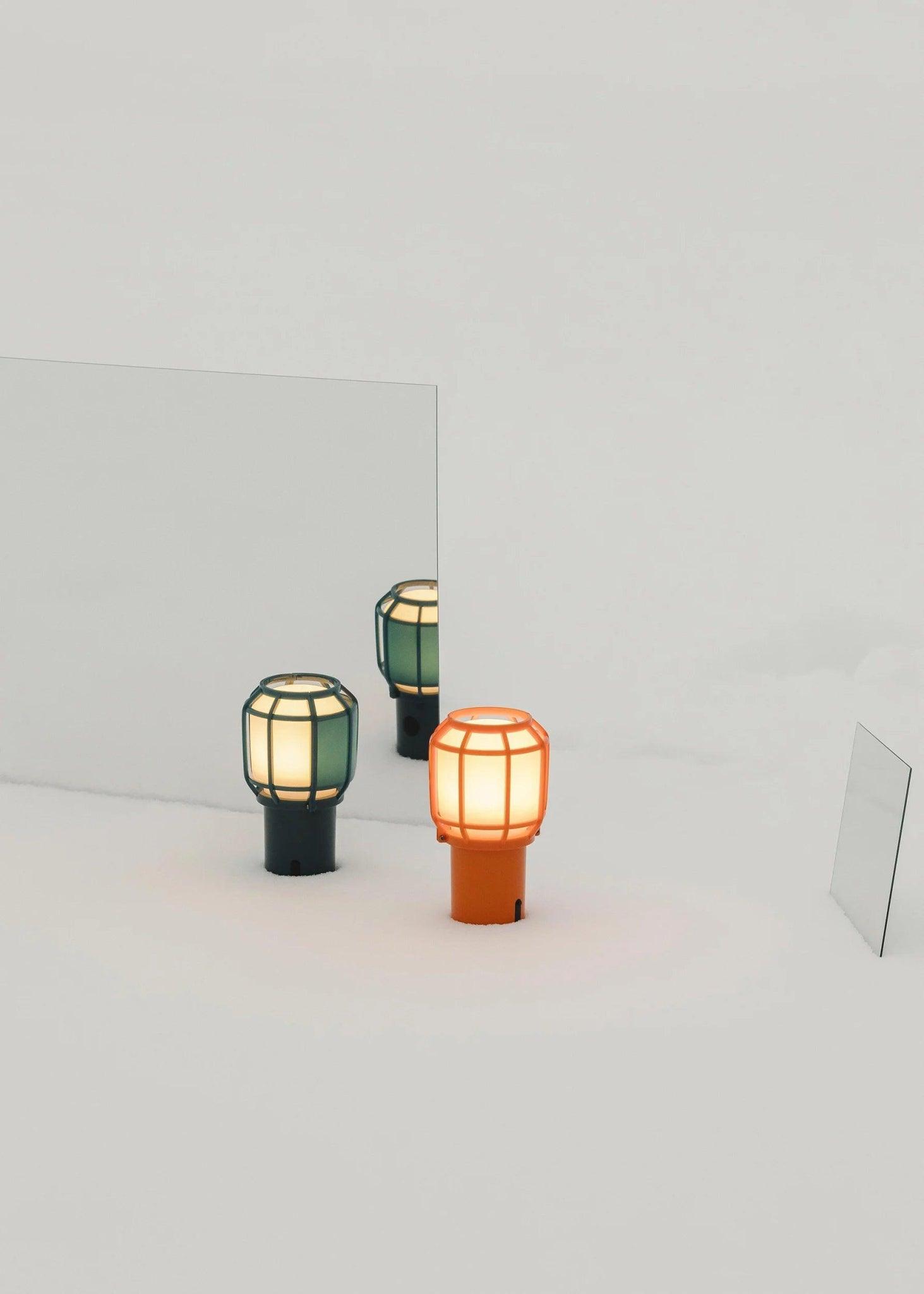 Lampa akumulatorowa CHISPA pomarańczowy Marset Eye on Design