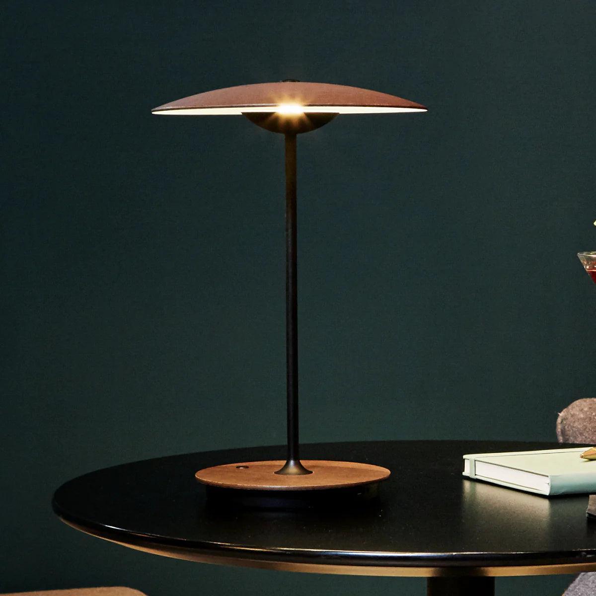 Lampa akumulatorowa GINGER jasnobrązowy Marset Eye on Design