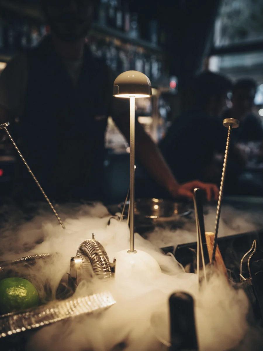 Lampa akumulatorowa SIPS biały ze srebrnym Marset Eye on Design