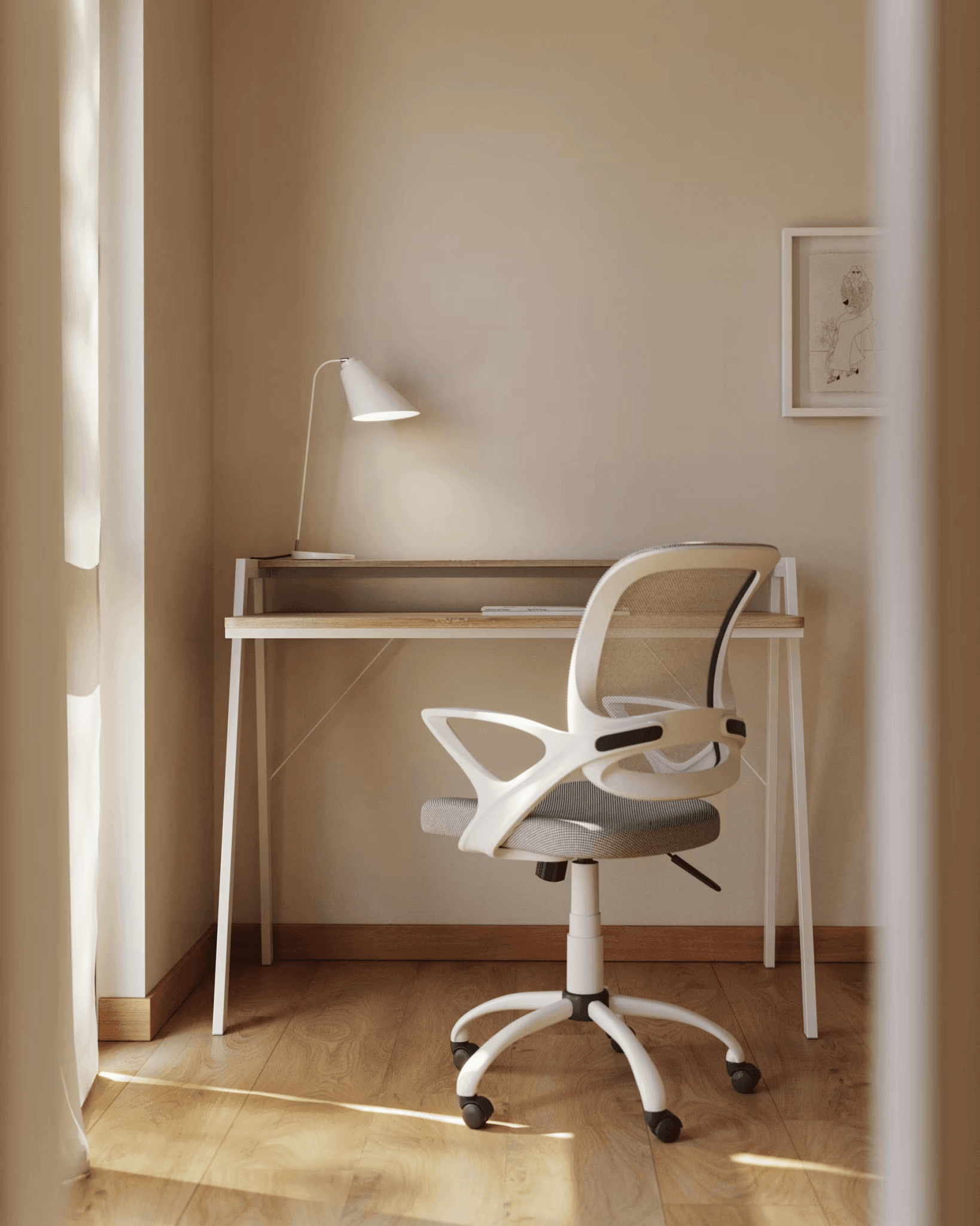 Lampa biurkowa TIPIT biały La Forma Eye on Design