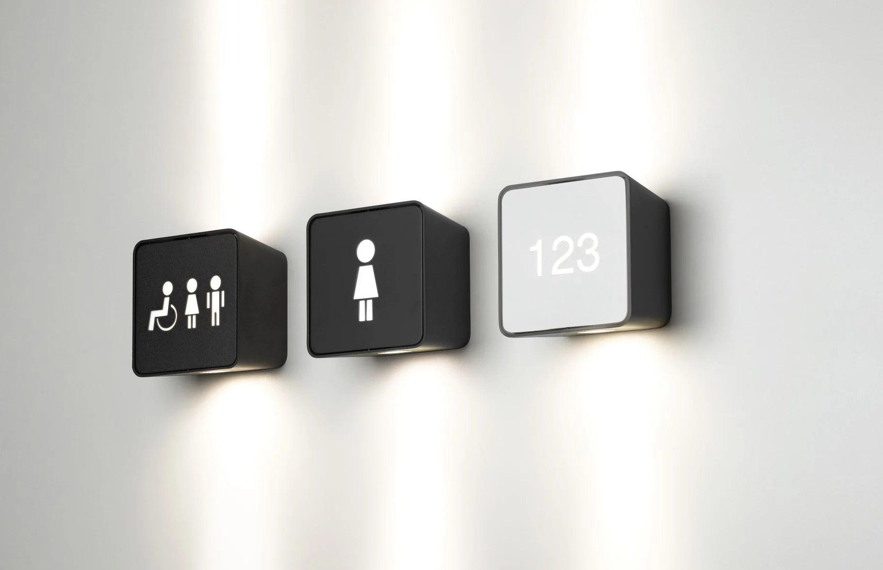 Lampa kwadratowa ścienna zewnętrzna LAB iroko Marset Eye on Design