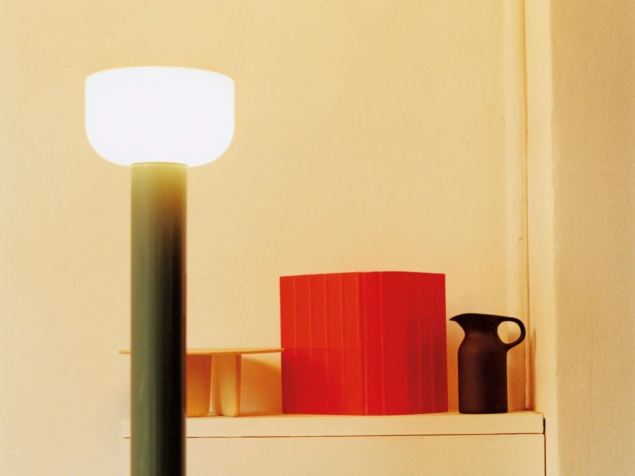 Lampa podłogowa BELLHOP ciemnobrązowy – Flos