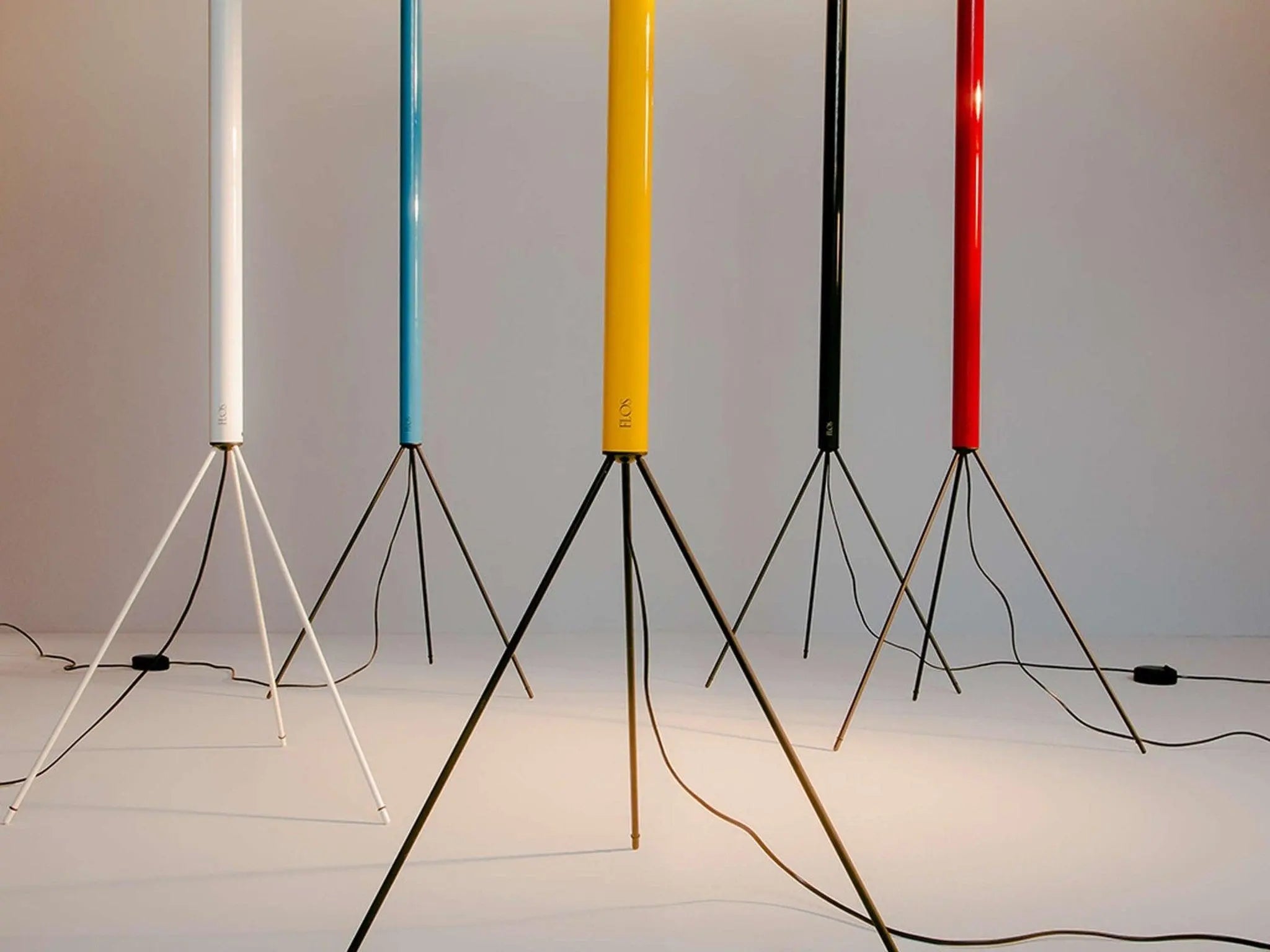Lampa podłogowa LUMINATOR czerwony – Flos