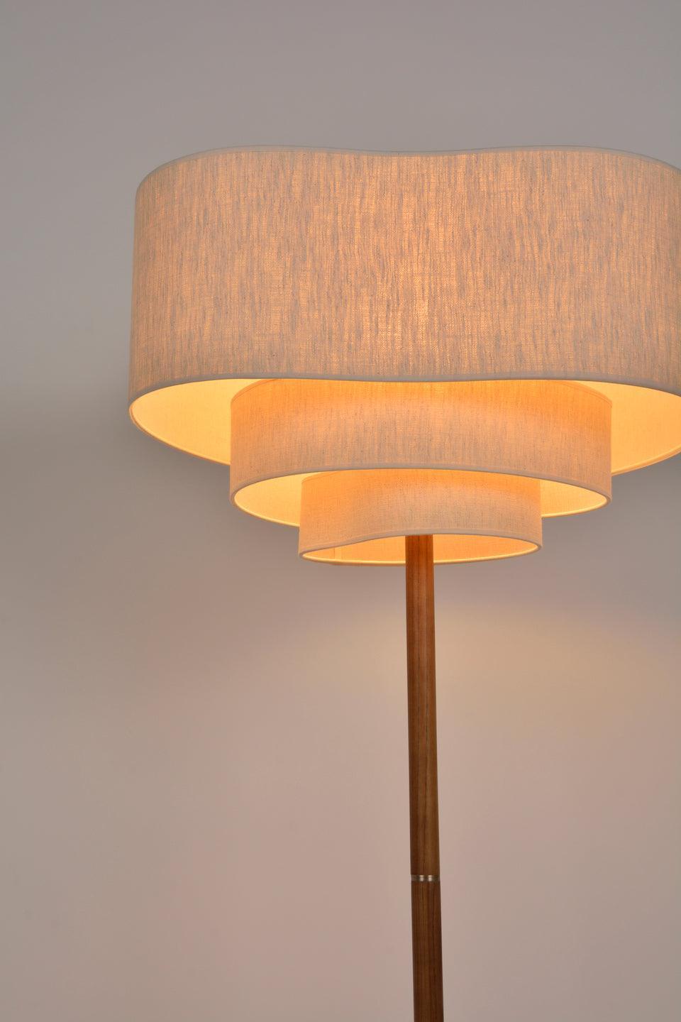 Lampa podłogowa PEBBLE kremowy Market Set Eye on Design