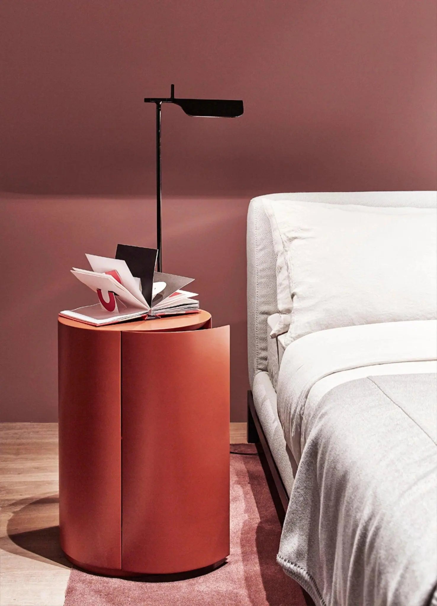 Lampa podłogowa do czytania TAB czarny – Flos