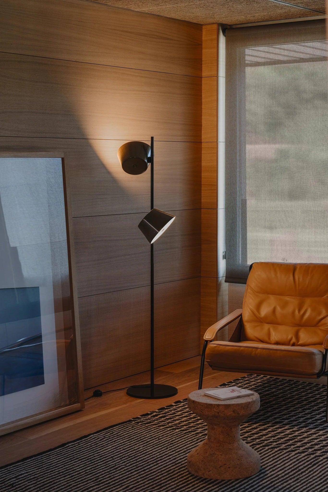 Lampa podłogowa TAM TAM czarny Marset Eye on Design