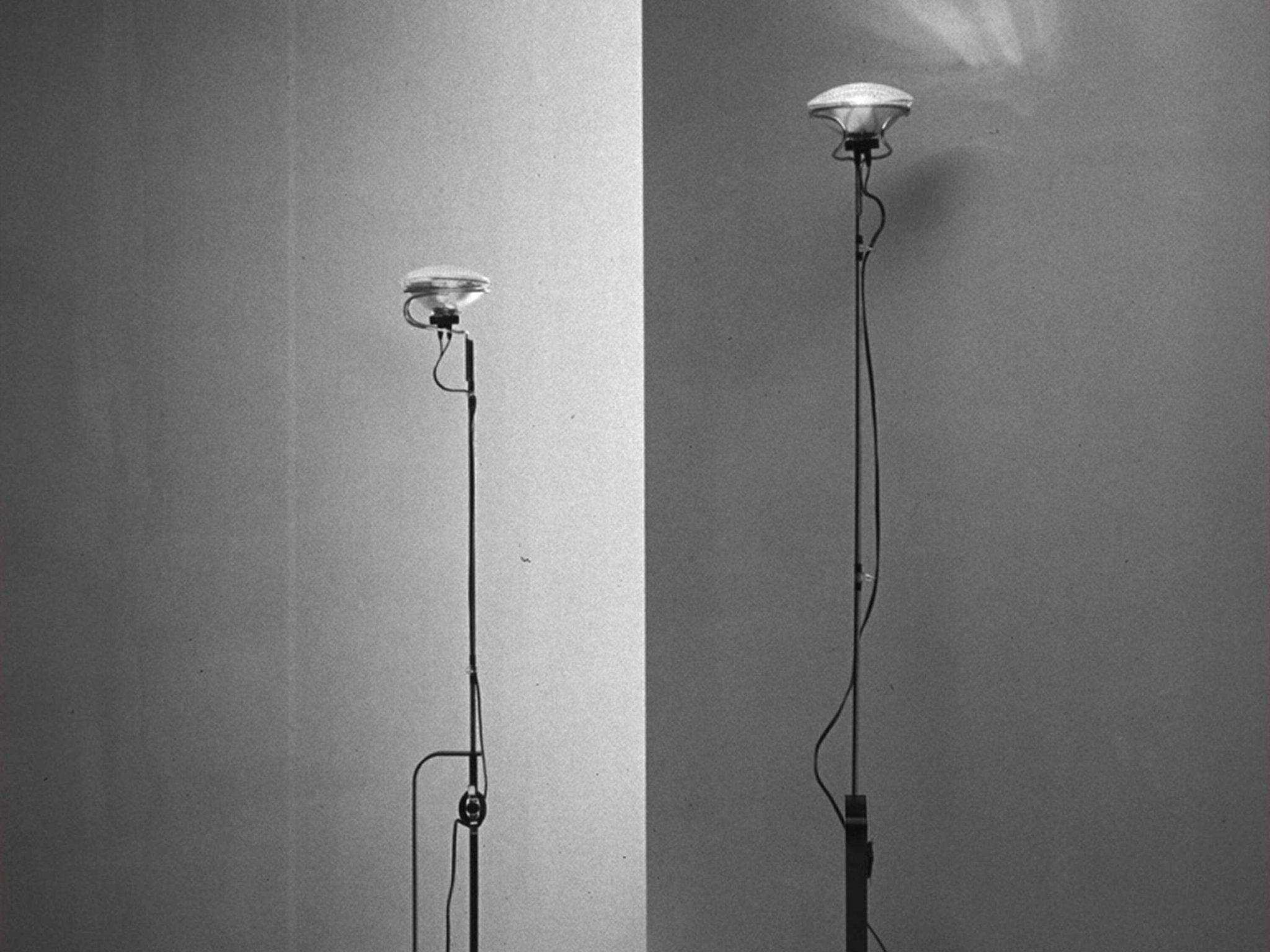 Lampa podłogowa TOIO czarny Flos Eye on Design