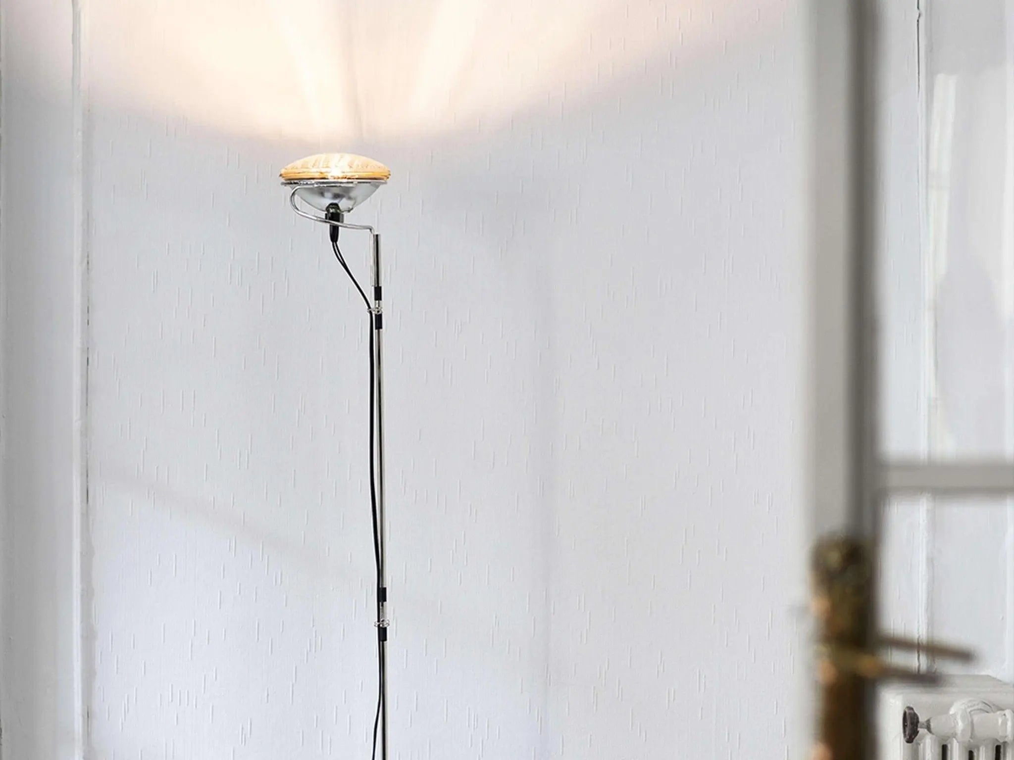 Lampa podłogowa TOIO czarny – Flos