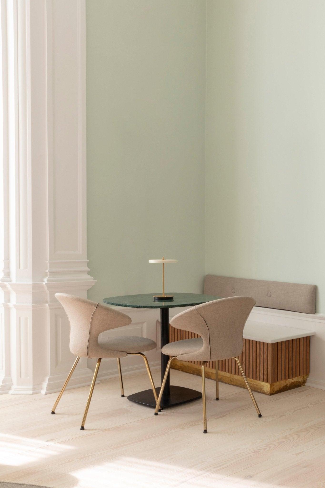 Lampa przenośna ASTERIA MOVE perłowy UMAGE Eye on Design