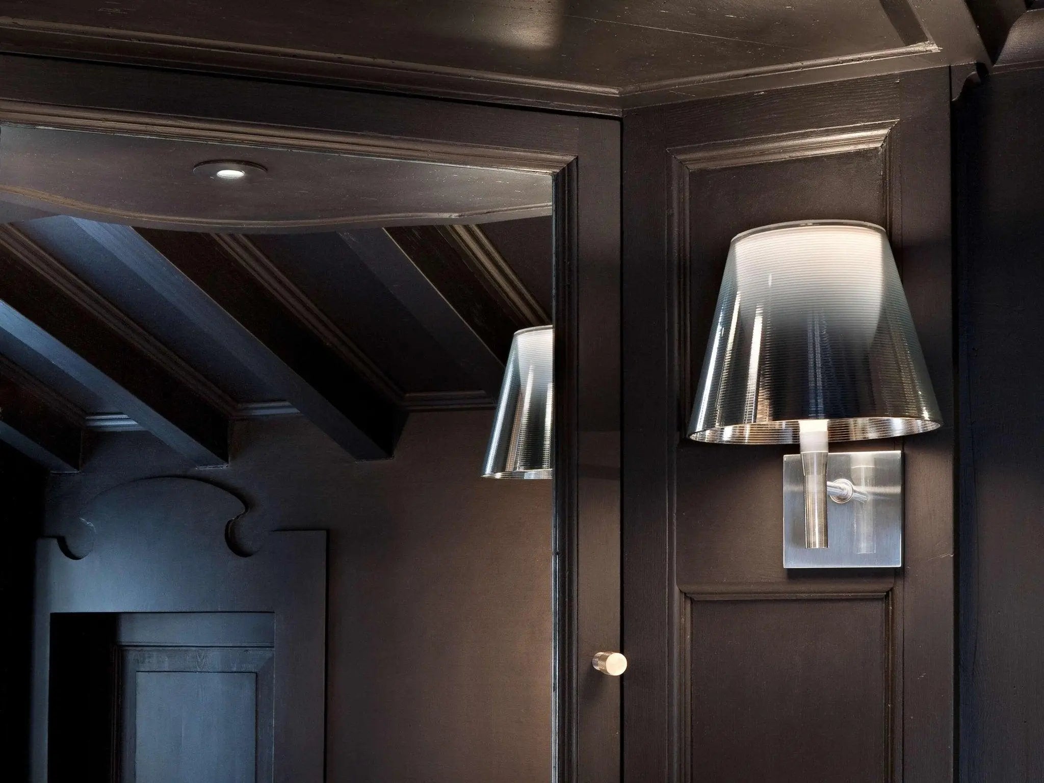 Lampa ścienna KTRIBE czarny – Flos