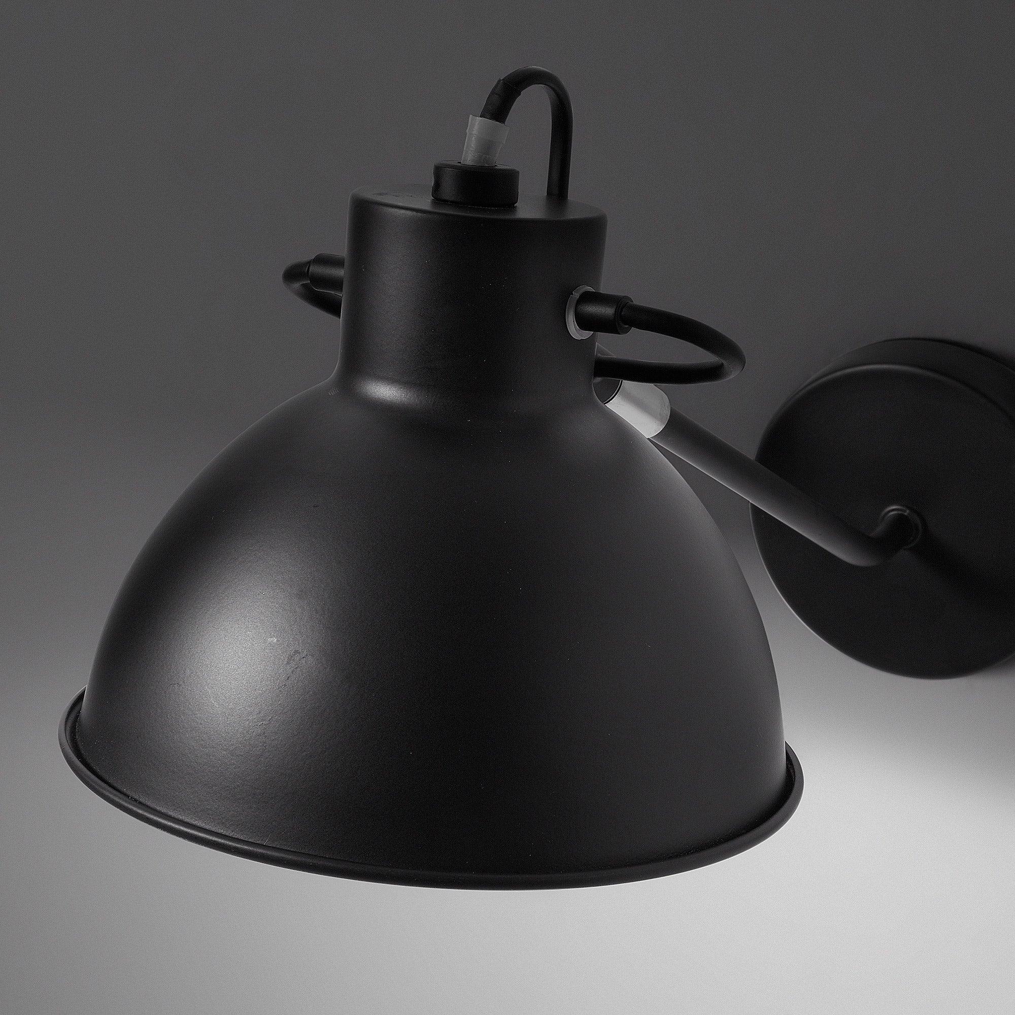 Lampa ścienna OFFELIS czarny La Forma Eye on Design