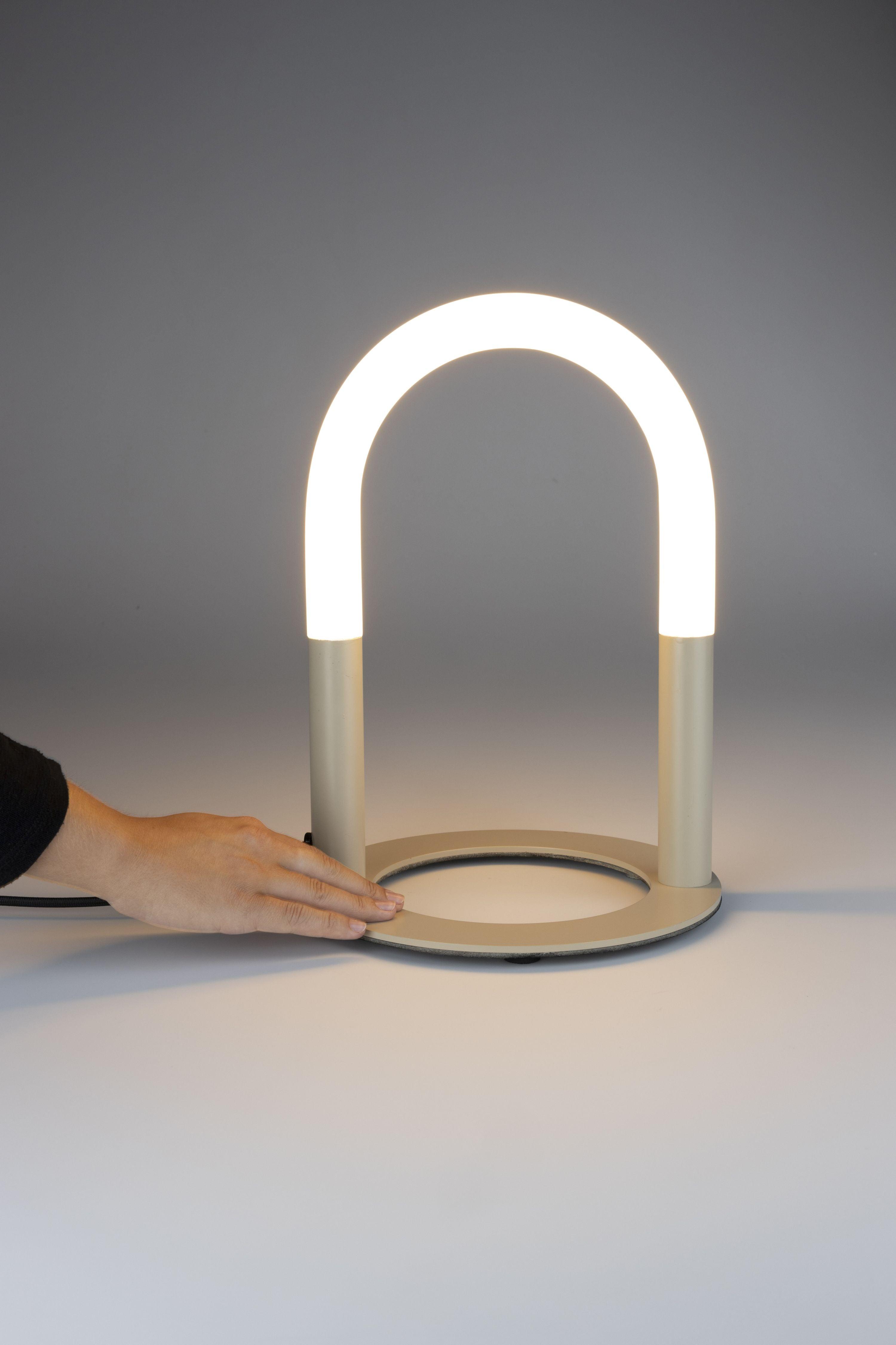 Lampa stołowa ARCH beżowy Zuiver Eye on Design